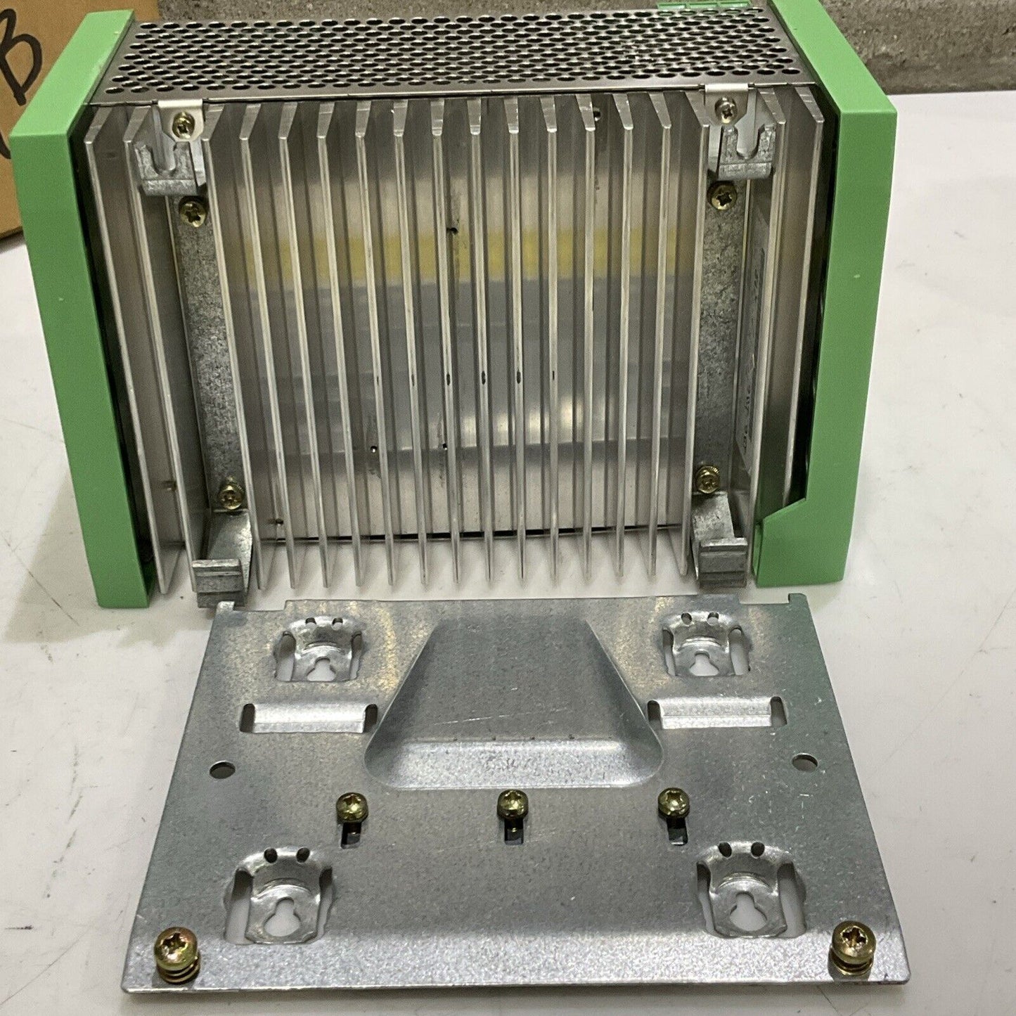 PHOENIX CONTACT QUINT 30 PS-3 X 207 AC /24DC/30/F POWER SUPPLY U3S