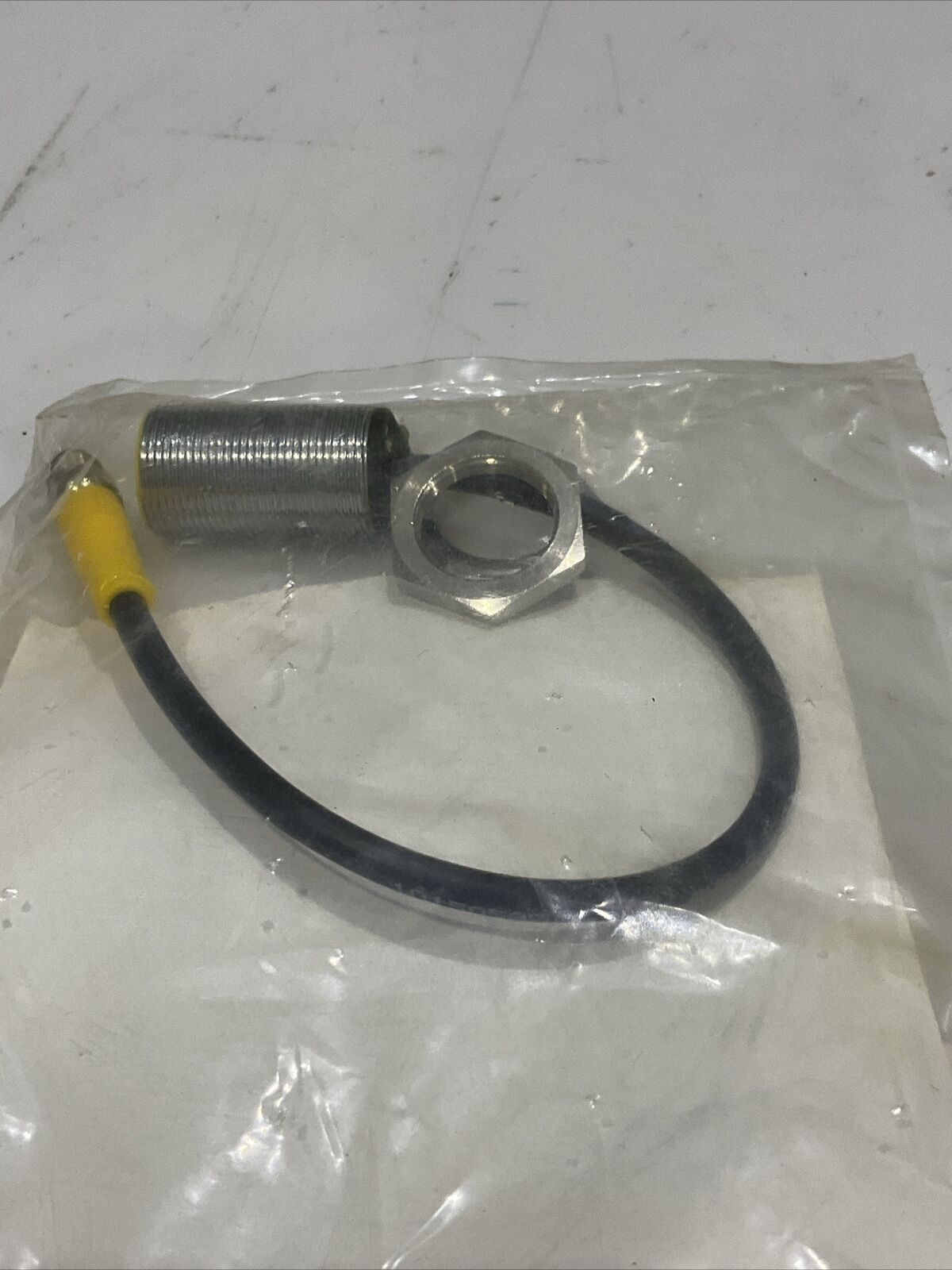 TURCK BI 5-G18K-AP6X-2.0M-PSG 3M/S90 4670479 INDUCTIVE SENSOR 10-30 VDC U3S
