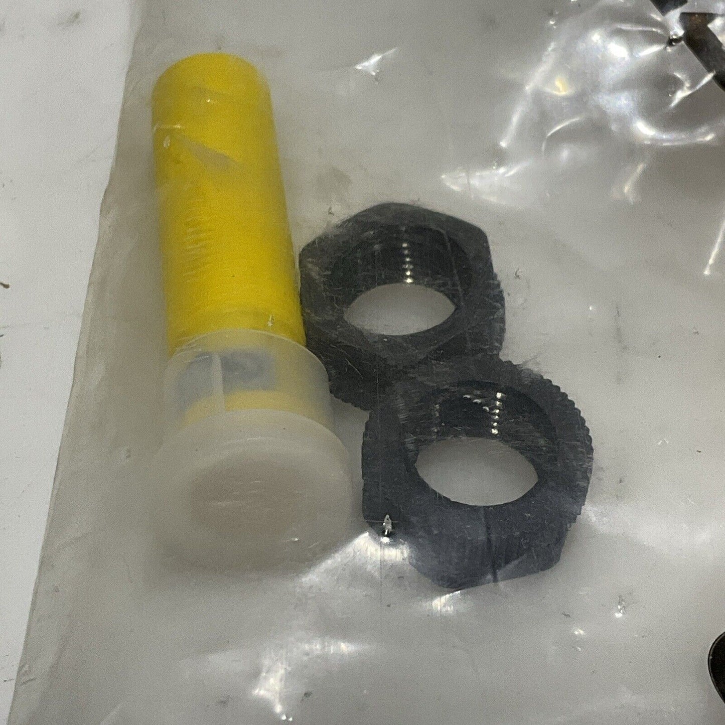 TURCK NI8U-S12-AP6X-H1141 INDUCTIVE SENSOR M12 10-30 VDC 200MA LOT OF 2 U3S