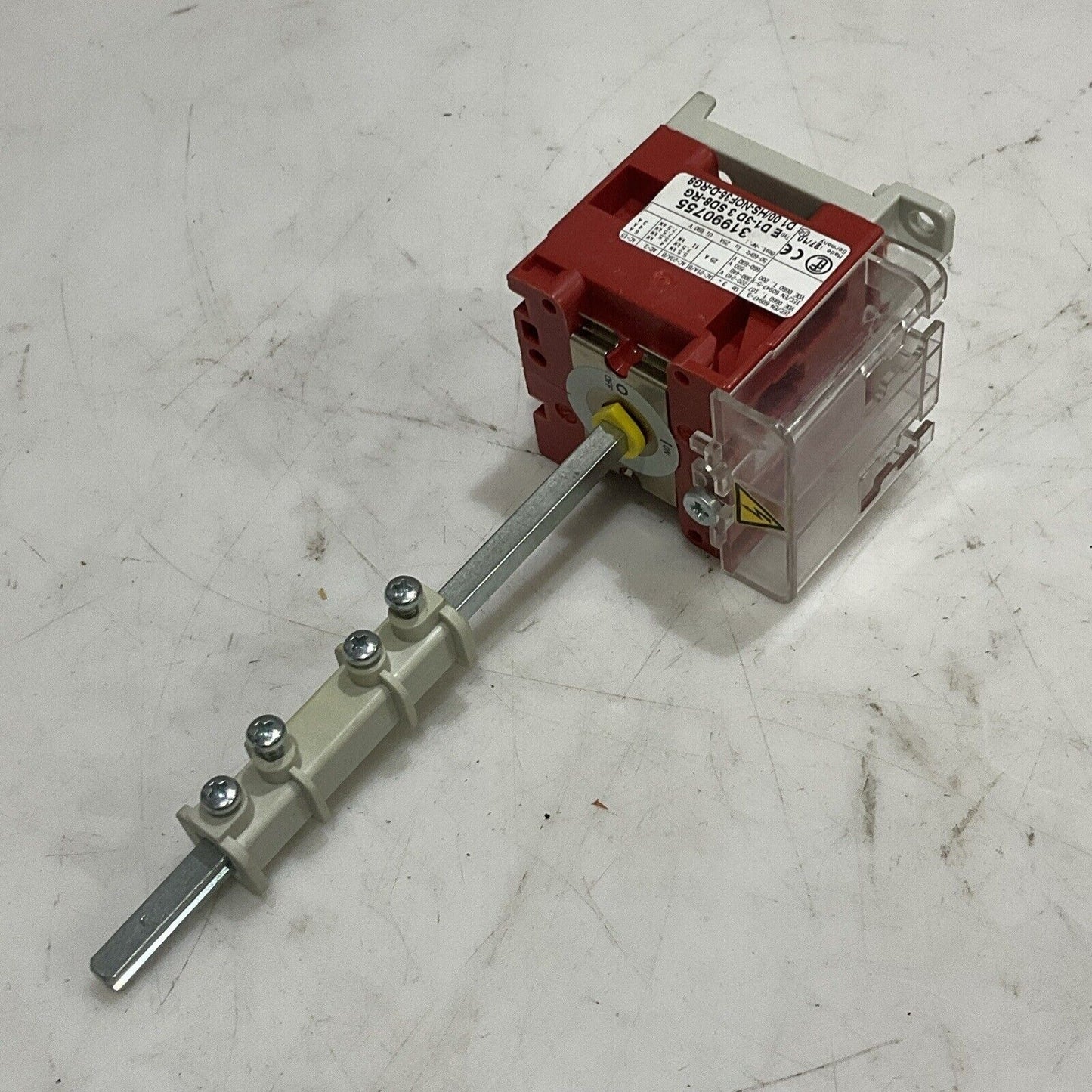 EEC AEG 31990755 E D1-3D 3 SD8-RG EMERGENCY DISCONNECT SWITCH U4M