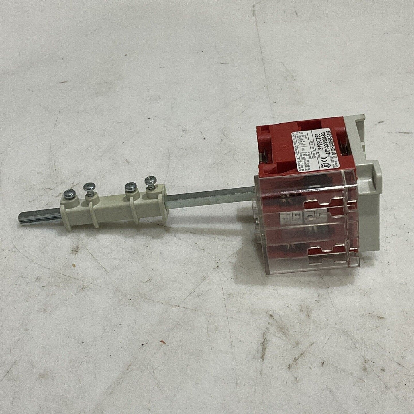EEC AEG 31990755 E D1-3D 3 SD8-RG EMERGENCY DISCONNECT SWITCH U4M