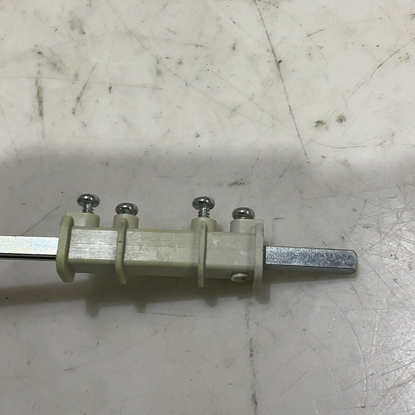 EEC AEG 31990755 E D1-3D 3 SD8-RG EMERGENCY DISCONNECT SWITCH U4M