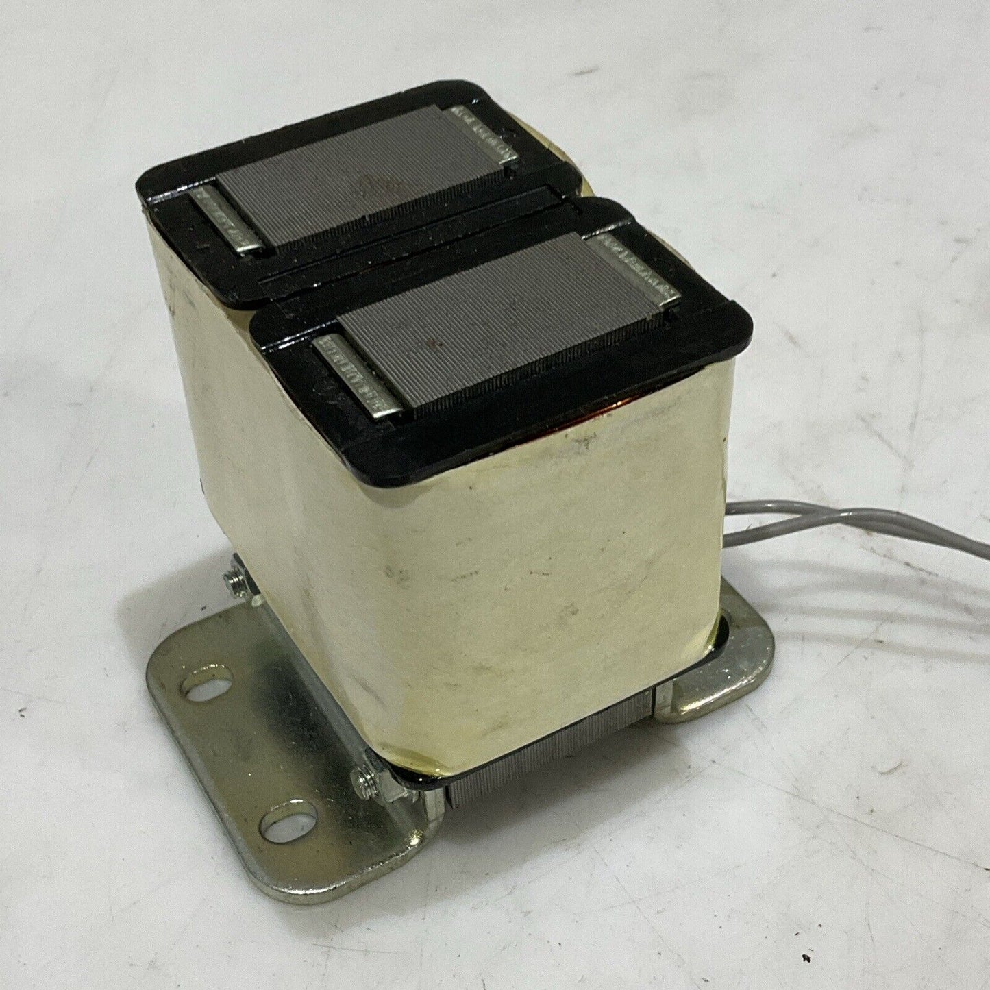 URA 074-9004-38 608294 MAGNET COIL 91002 U4M