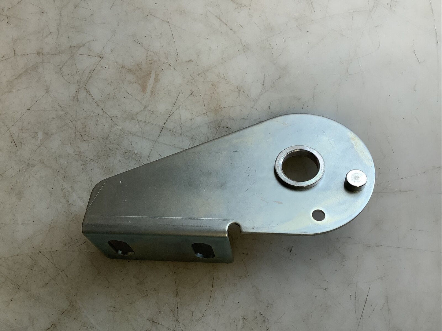 50 AND 51 900-KAU BRACKET SET HHH - LOT OF 2