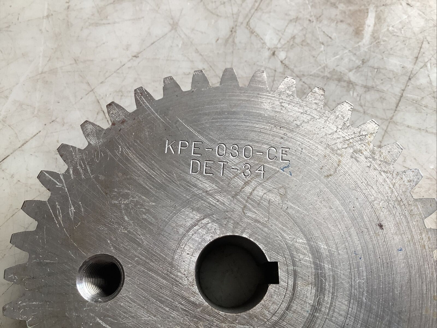 KPE-030-CE DET-34 SPROCKET 5/8IN BORE X 4-1/8IN DIA HHH - LOT OF 2