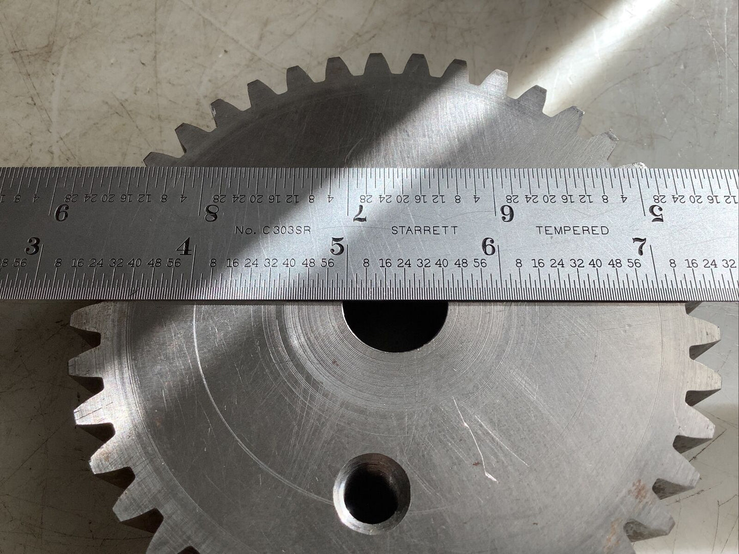 KPE-030-CE DET-34 SPROCKET 5/8IN BORE X 4-1/8IN DIA HHH - LOT OF 2
