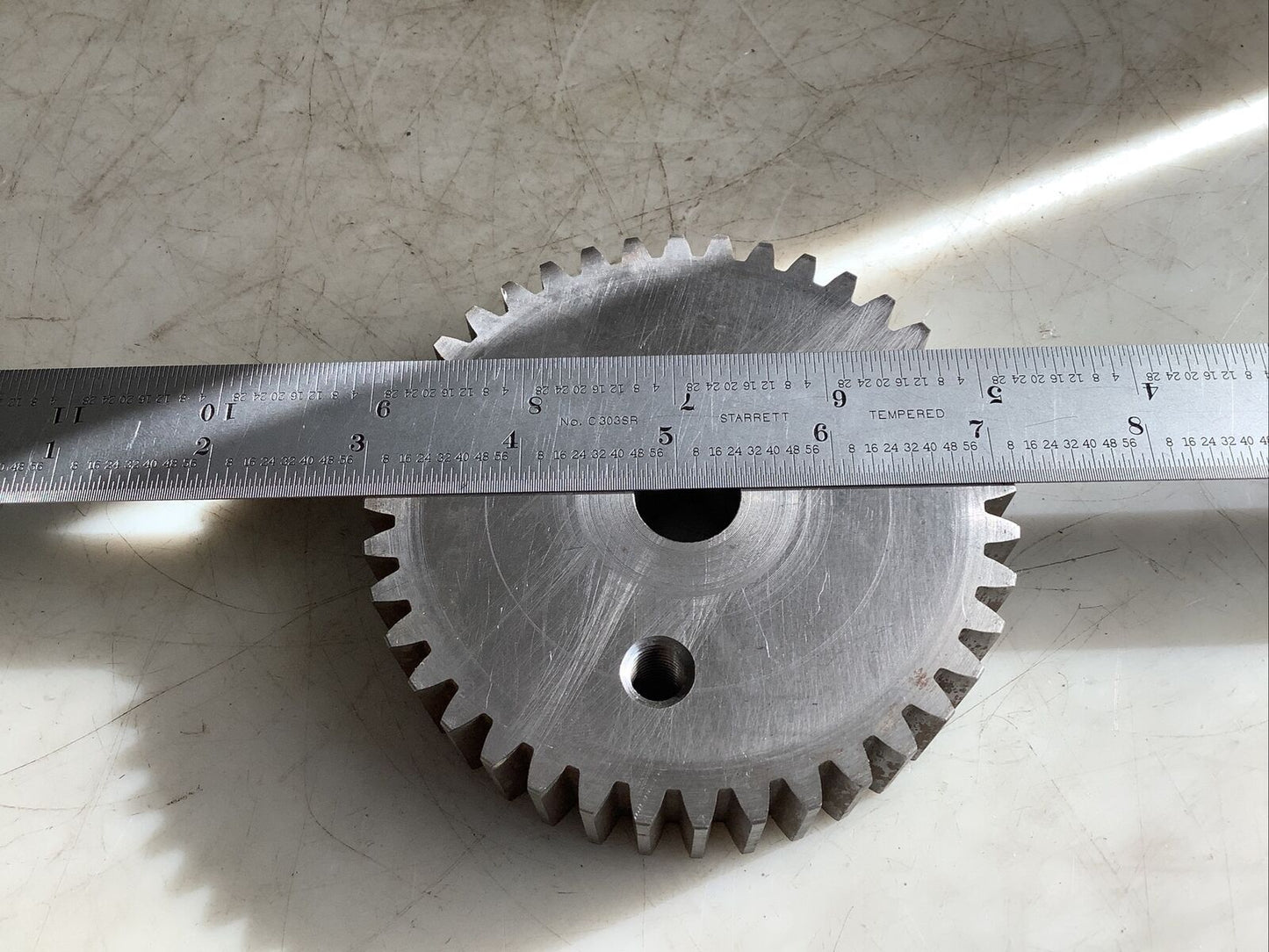 KPE-030-CE DET-34 SPROCKET 5/8IN BORE X 4-1/8IN DIA HHH - LOT OF 2