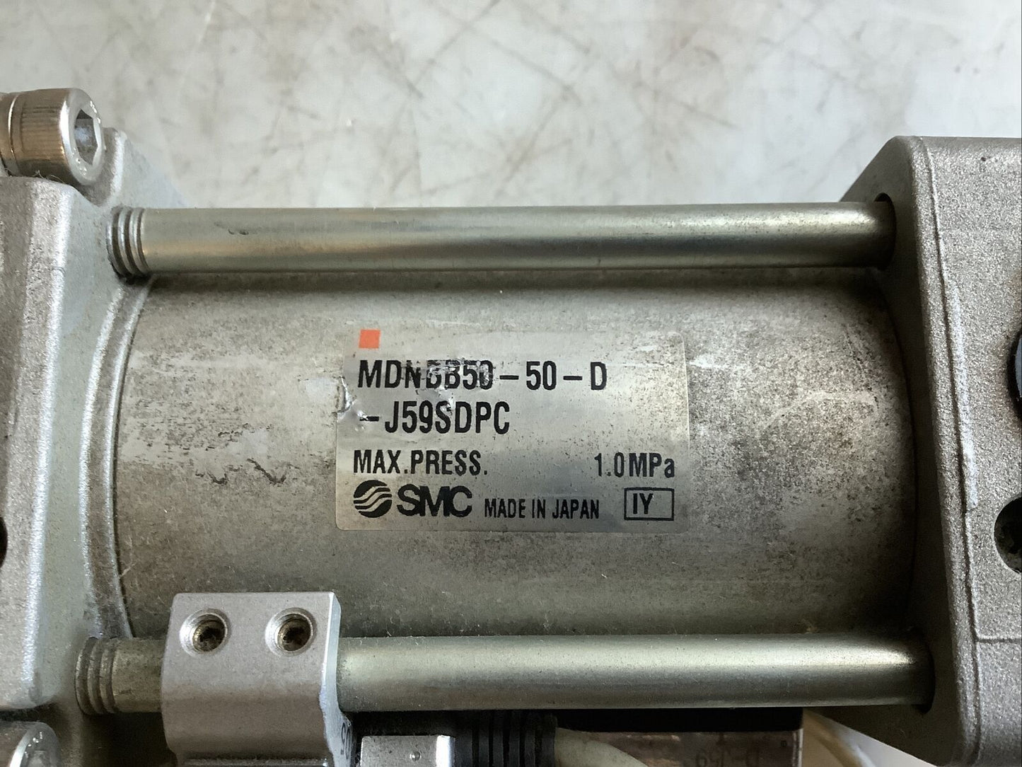 SMC MDNBB50-50-D-J59SDPC TIE ROD CYLINDER HHH
