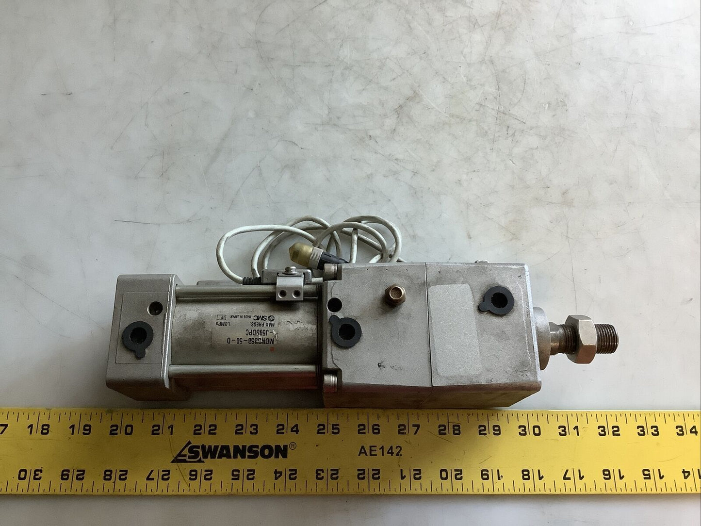 SMC MDNBB50-50-D-J59SDPC TIE ROD CYLINDER HHH