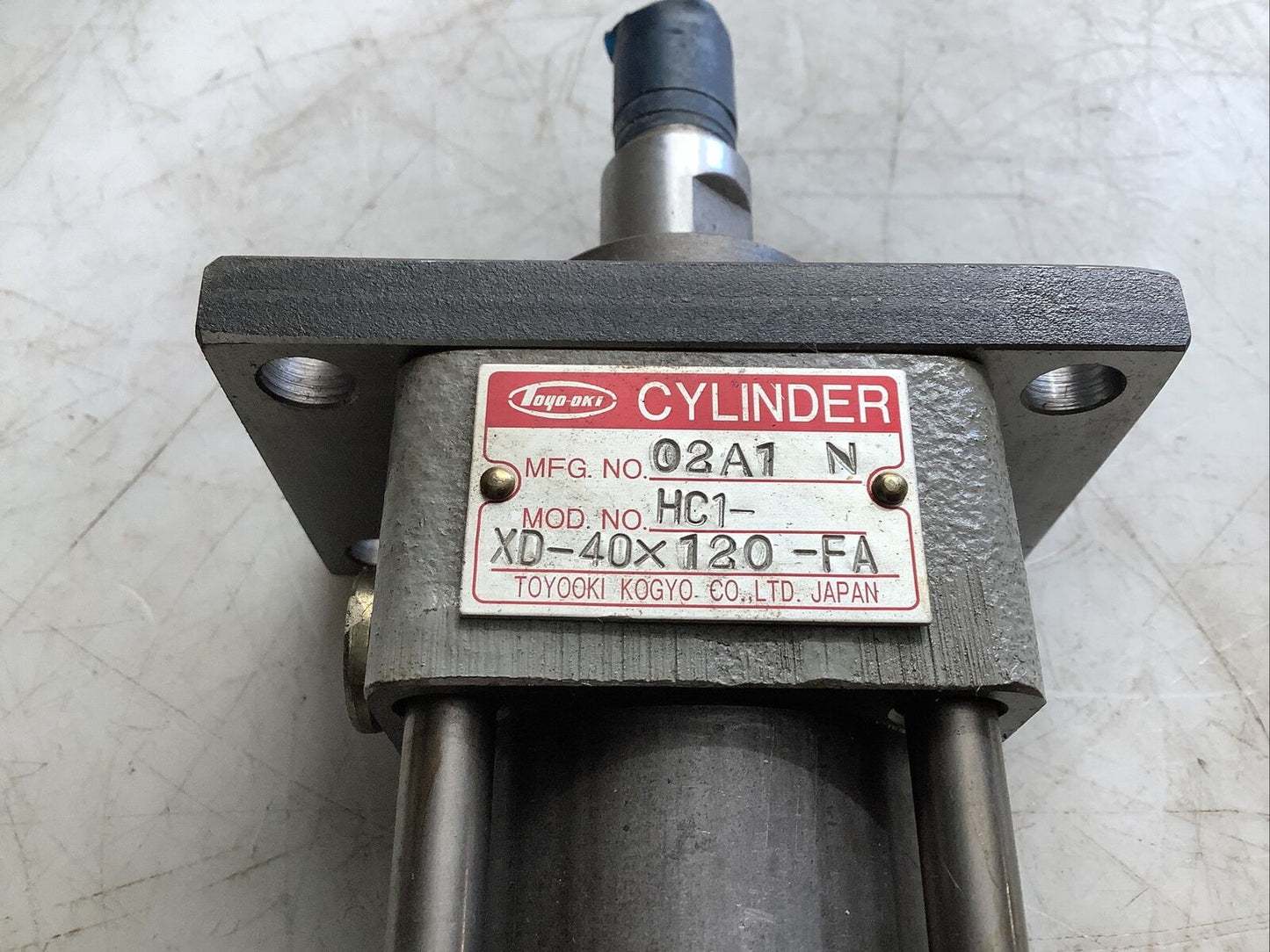 TOYOOKI HC1-XD-40X120-FA HYDRAULIC CYLINDER HHH