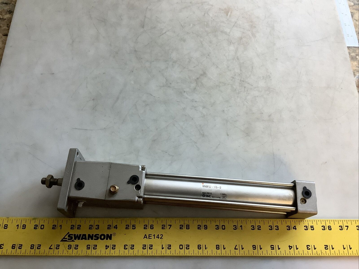 SMC MNBF32-175-D TIE ROD CYLINDER W/ FINELOCK HHH