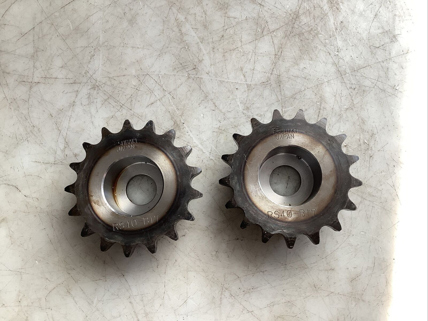 TSUBAKI RS40-B17 SPROCKET 11/16IN X 1-1/4IN BORE 3IN DIA HHH - LOT OF 2