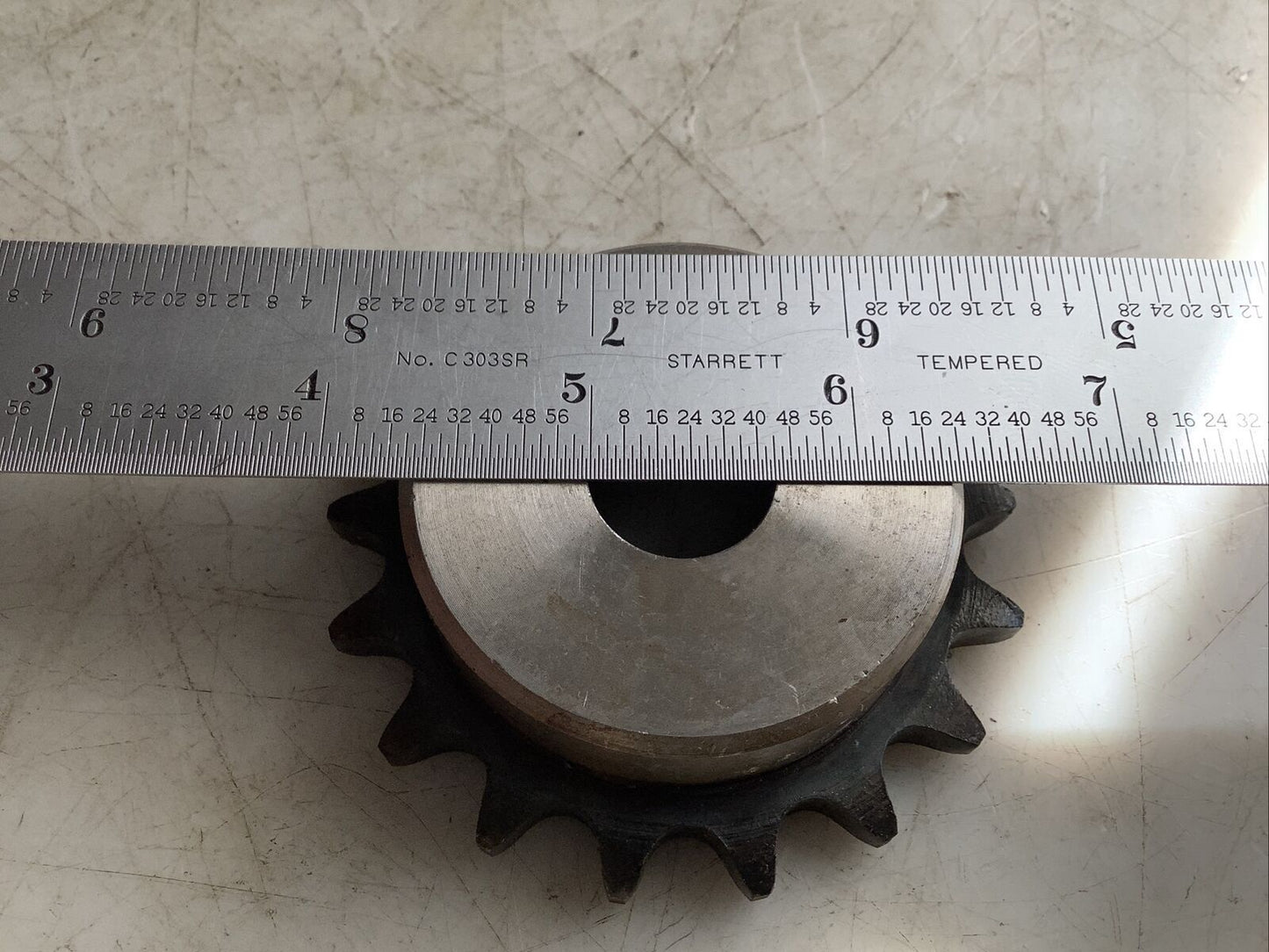TSUBAKI RS40-B17 SPROCKET 11/16IN X 1-1/4IN BORE 3IN DIA HHH - LOT OF 2