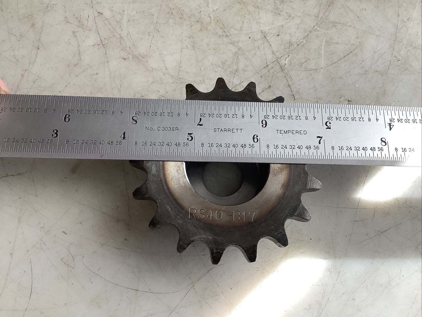 TSUBAKI RS40-B17 SPROCKET 11/16IN X 1-1/4IN BORE 3IN DIA HHH - LOT OF 2