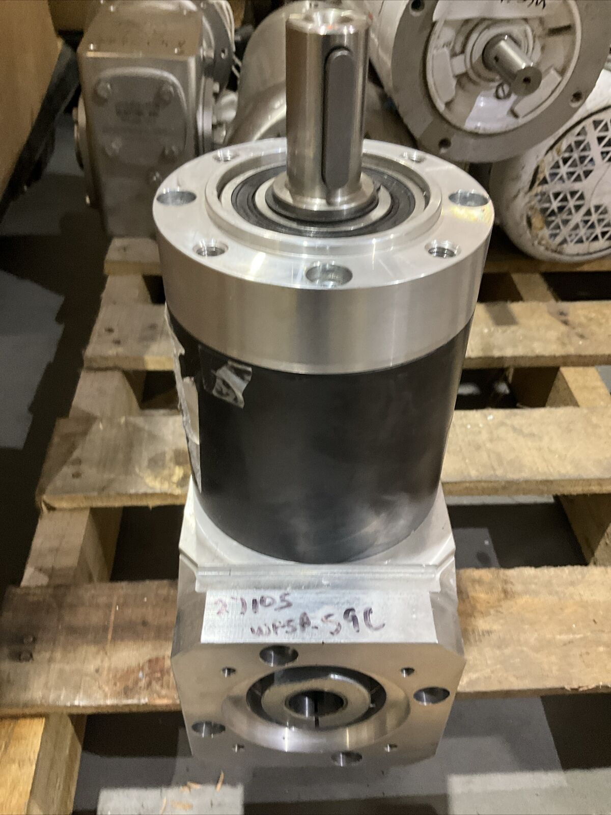 NEUGART ARI-NO.100267112 MOTOR xwple120-060-sssx3af-y16 PLANETARY GEAR BOX U4M