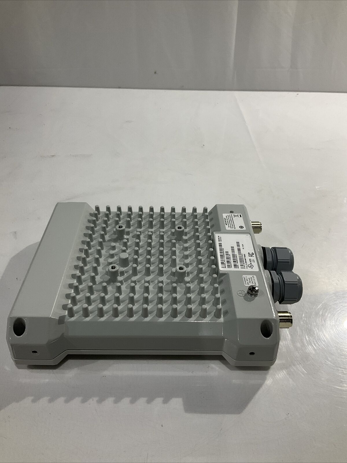 CAMBIUM NETWORKS C054045A012A 5.7 GHZ OFDM MINO AP RADIO G7T