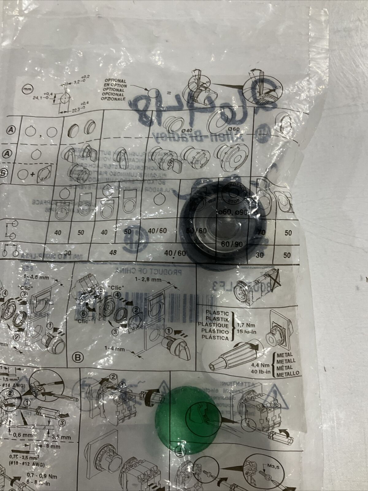 A-B ALLEN-BRADLEY 800FP-LF3 ILLUMINATED FLUSH PUSH BUTTON GREEN U4M