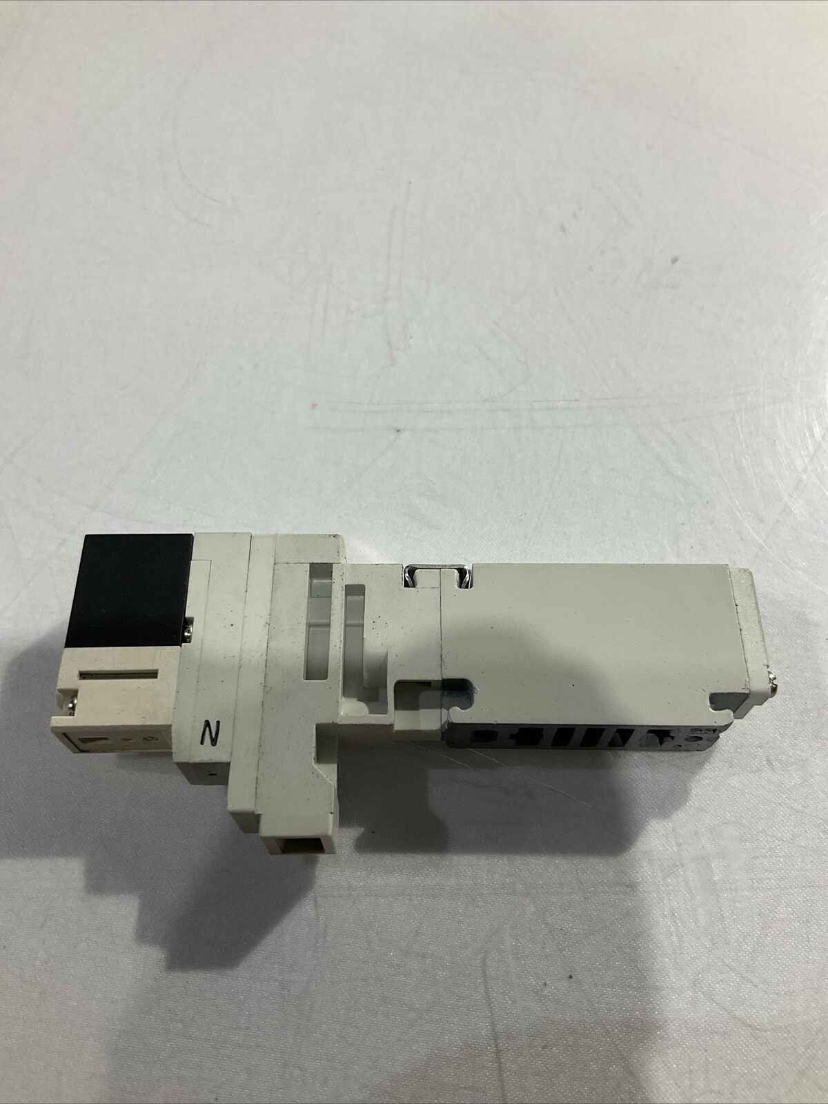 SMC VQ1101N-5 VALVE MANIFOLD RUBBER SEAL 24VDC U3S