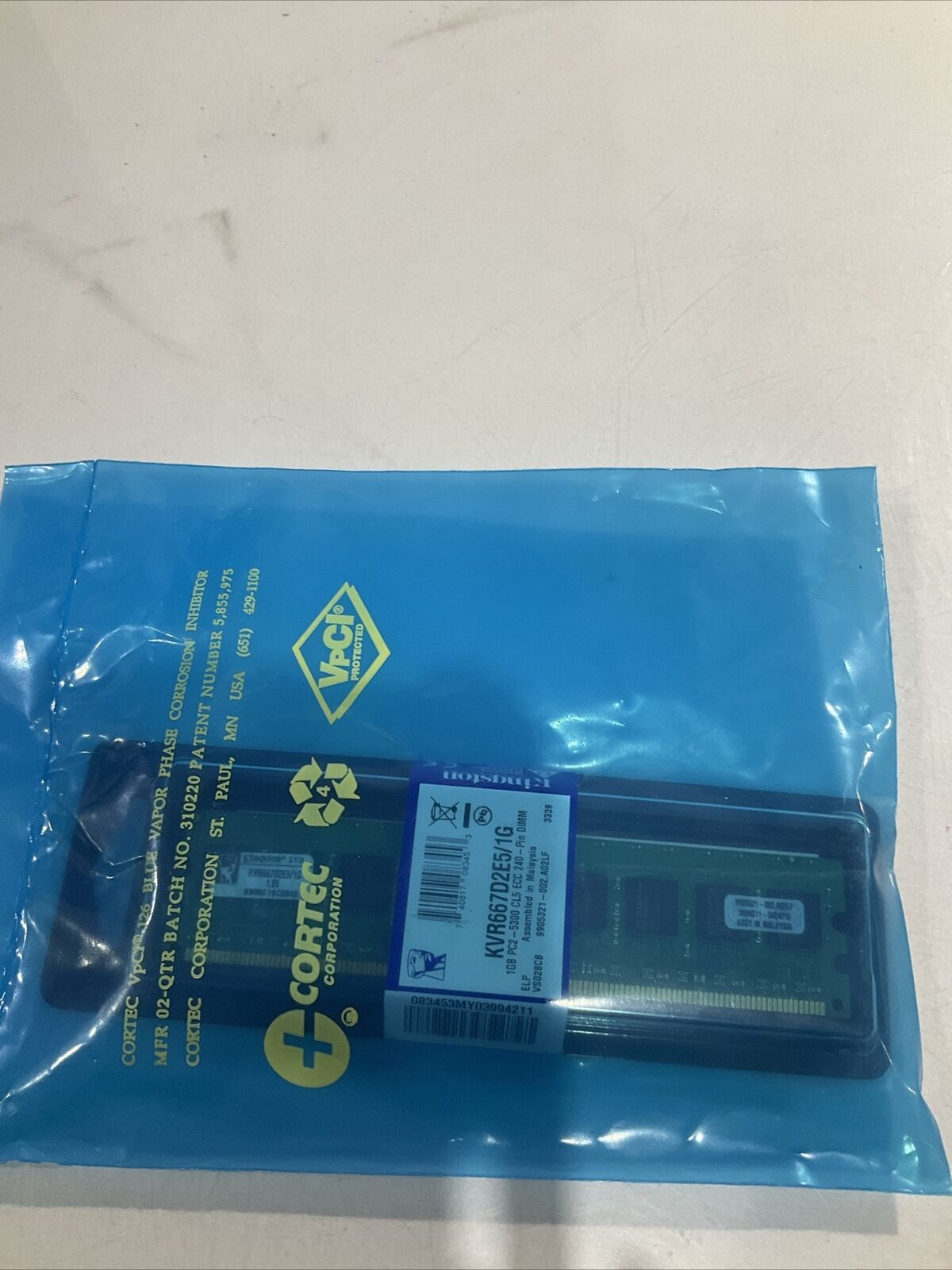 KINGSTON KVR667D2E5/1G DIMM MEMORY LOT OF 2 U3S