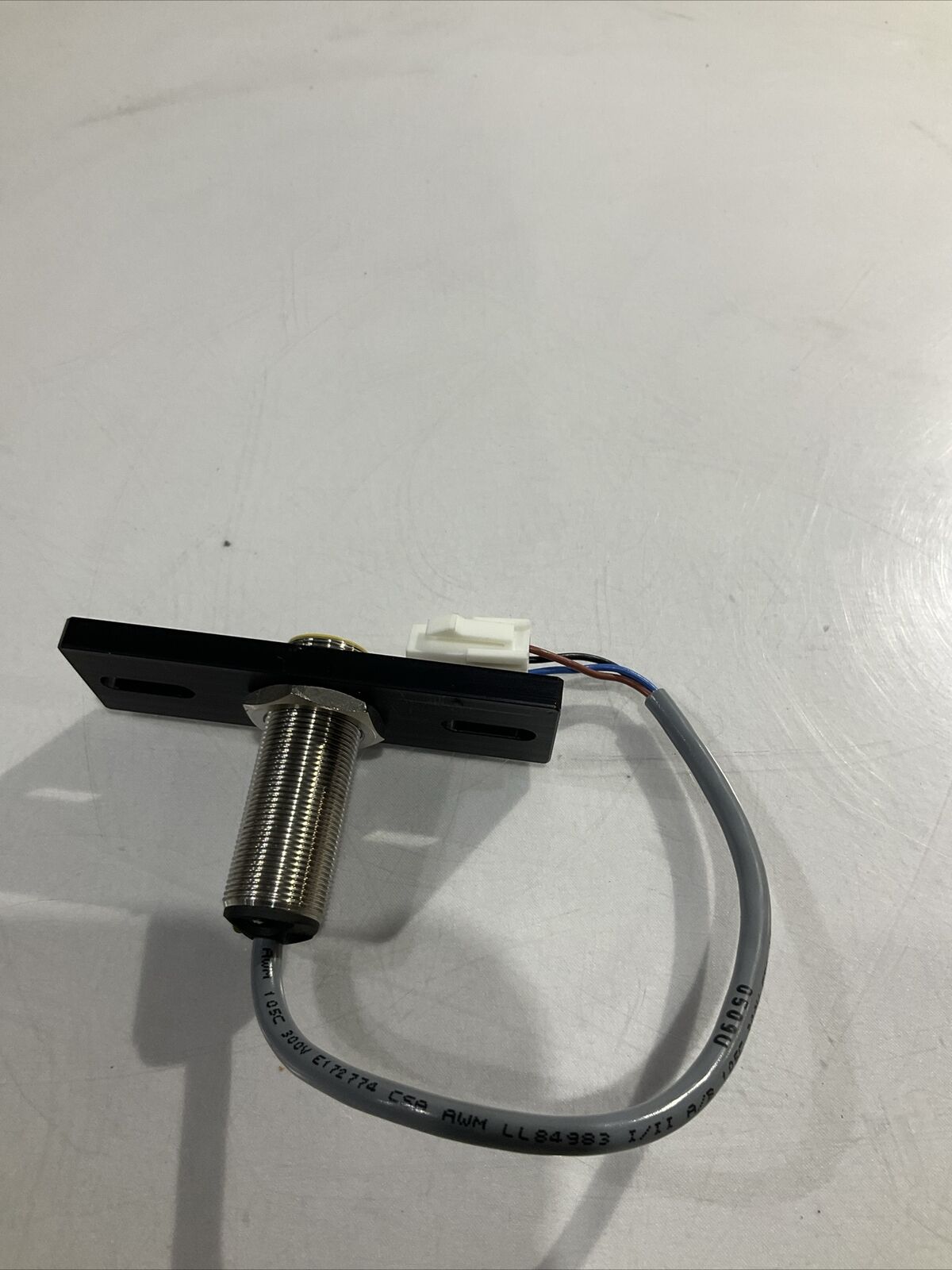 TURCK 162K761H01 INDUCTIVE SENSOR 300V U3S