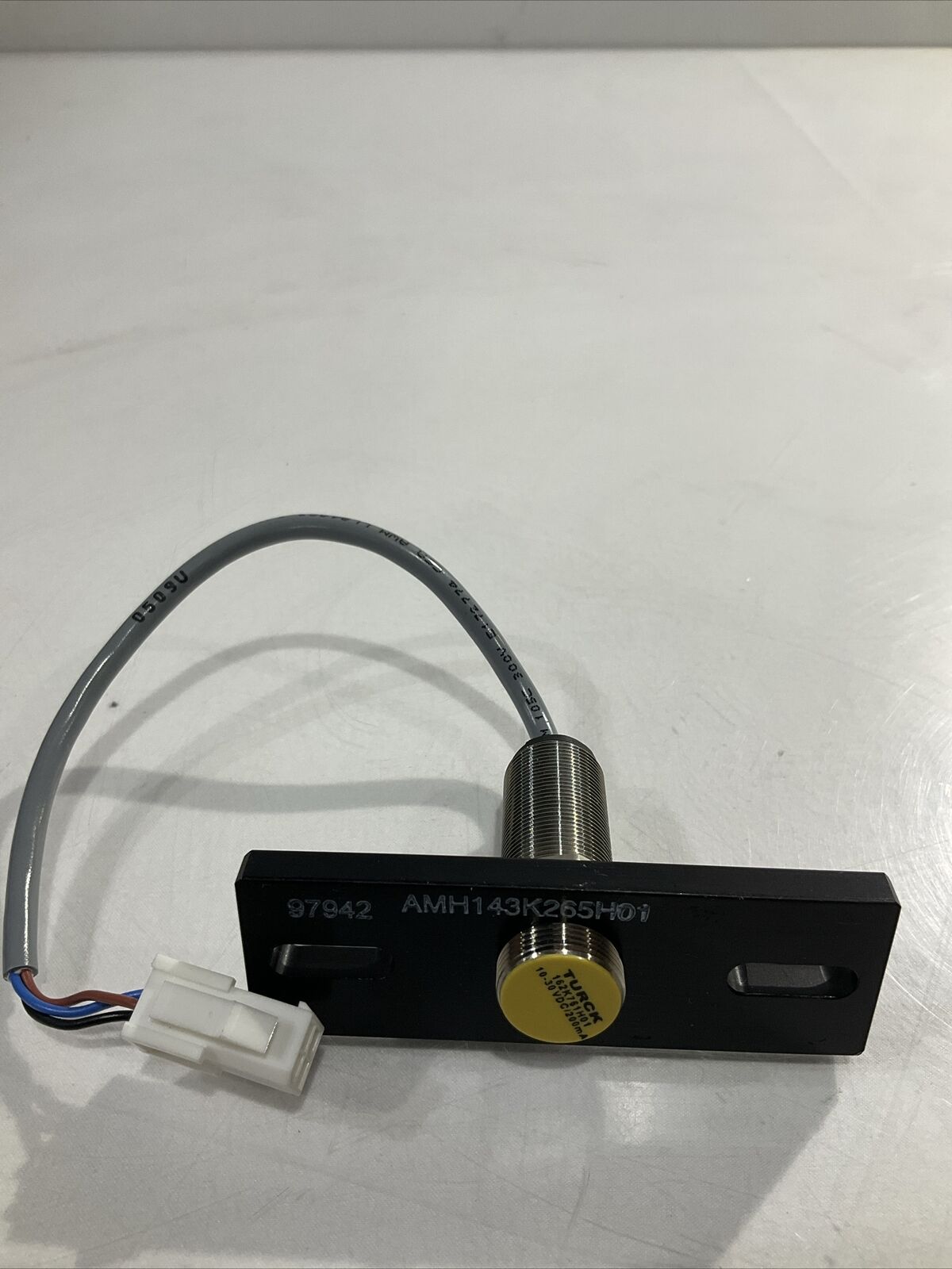 TURCK 162K761H01 INDUCTIVE SENSOR 300V U3S
