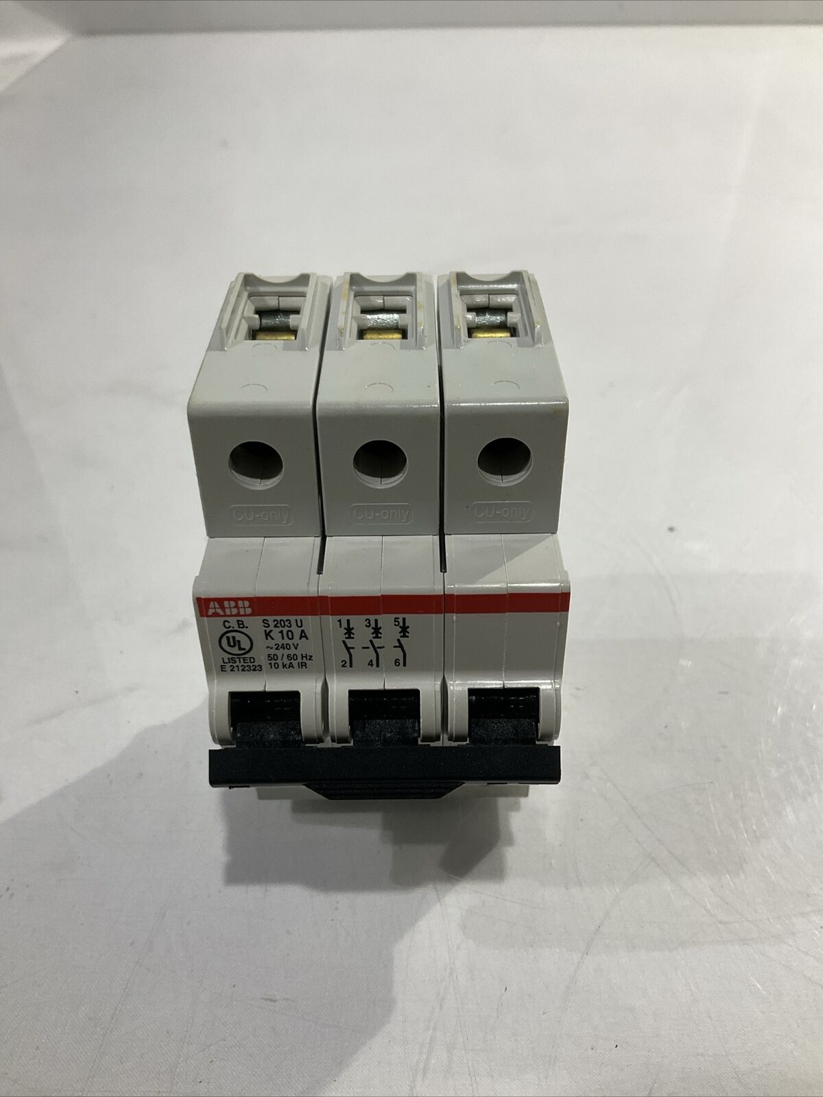ABB S203U-k10 CIRCUIT BREAKER 240V 10A U3S