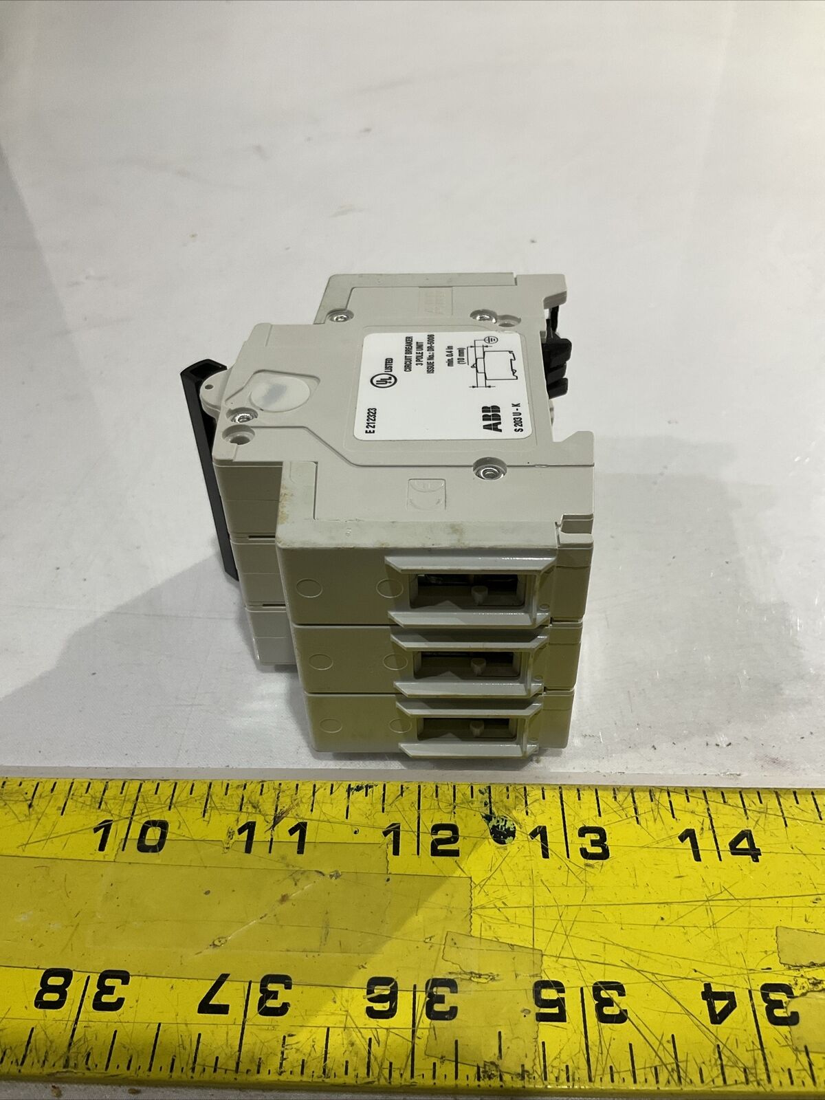 ABB S203U-k10 CIRCUIT BREAKER 240V 10A U3S