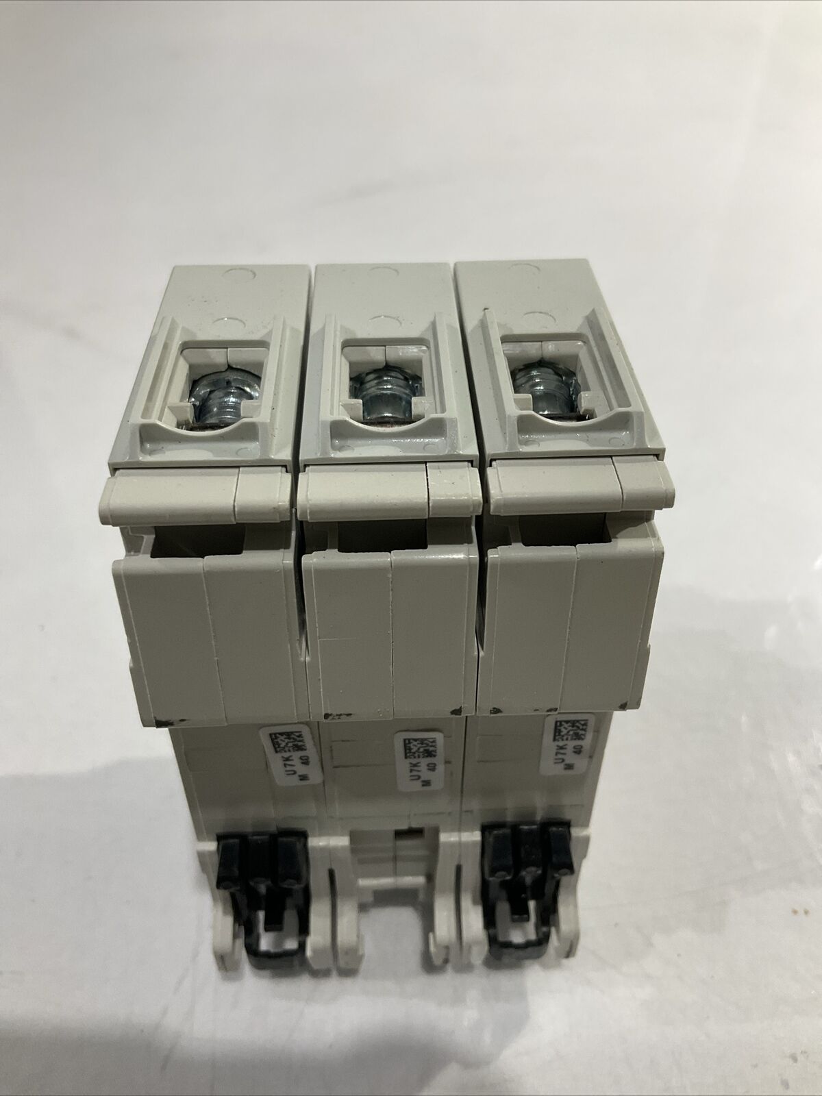 ABB E212323 3 POLE CIRCUIT BREAKER 40A 240V U3S