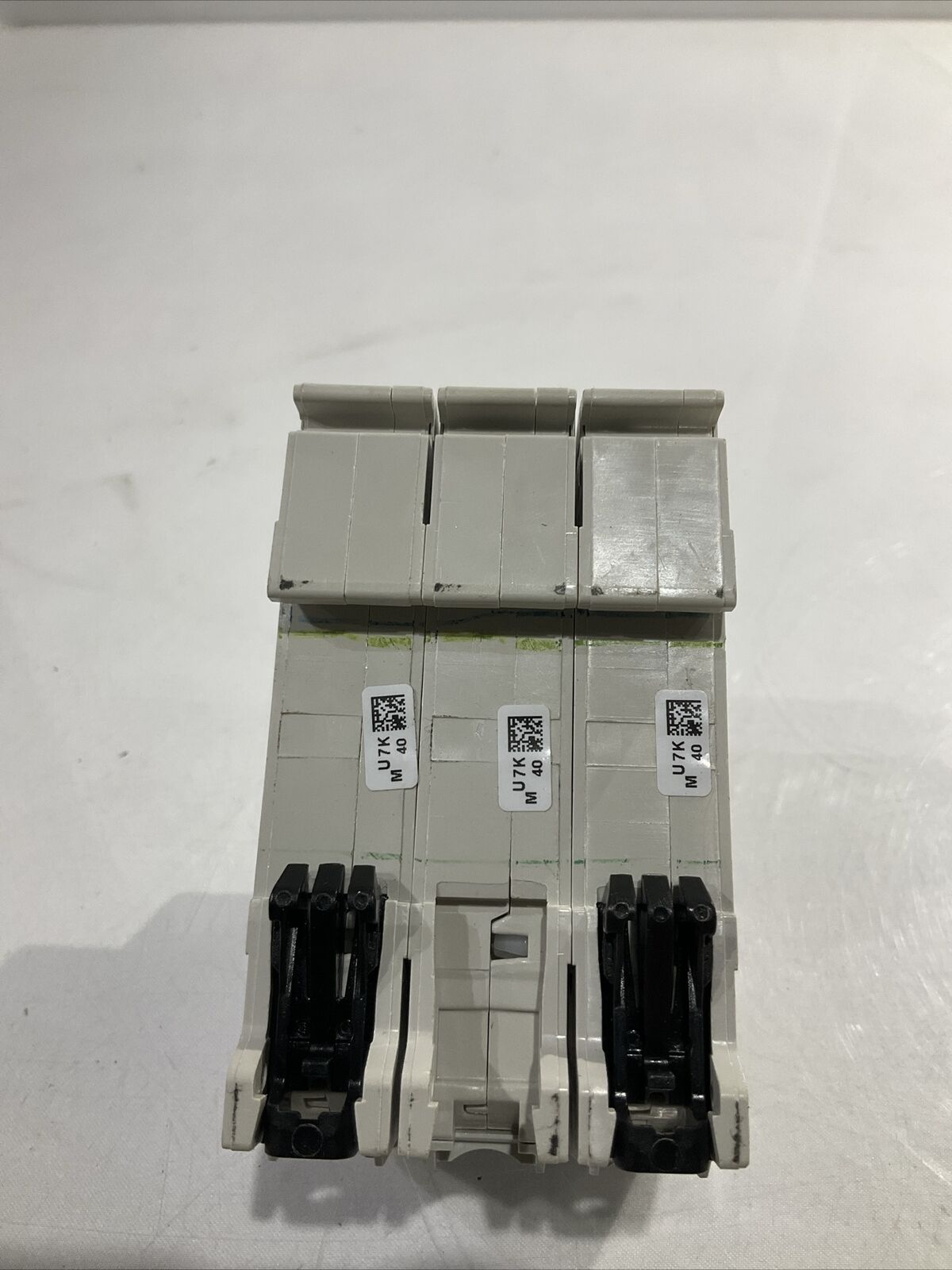 ABB E212323 3 POLE CIRCUIT BREAKER 40A 240V U3S