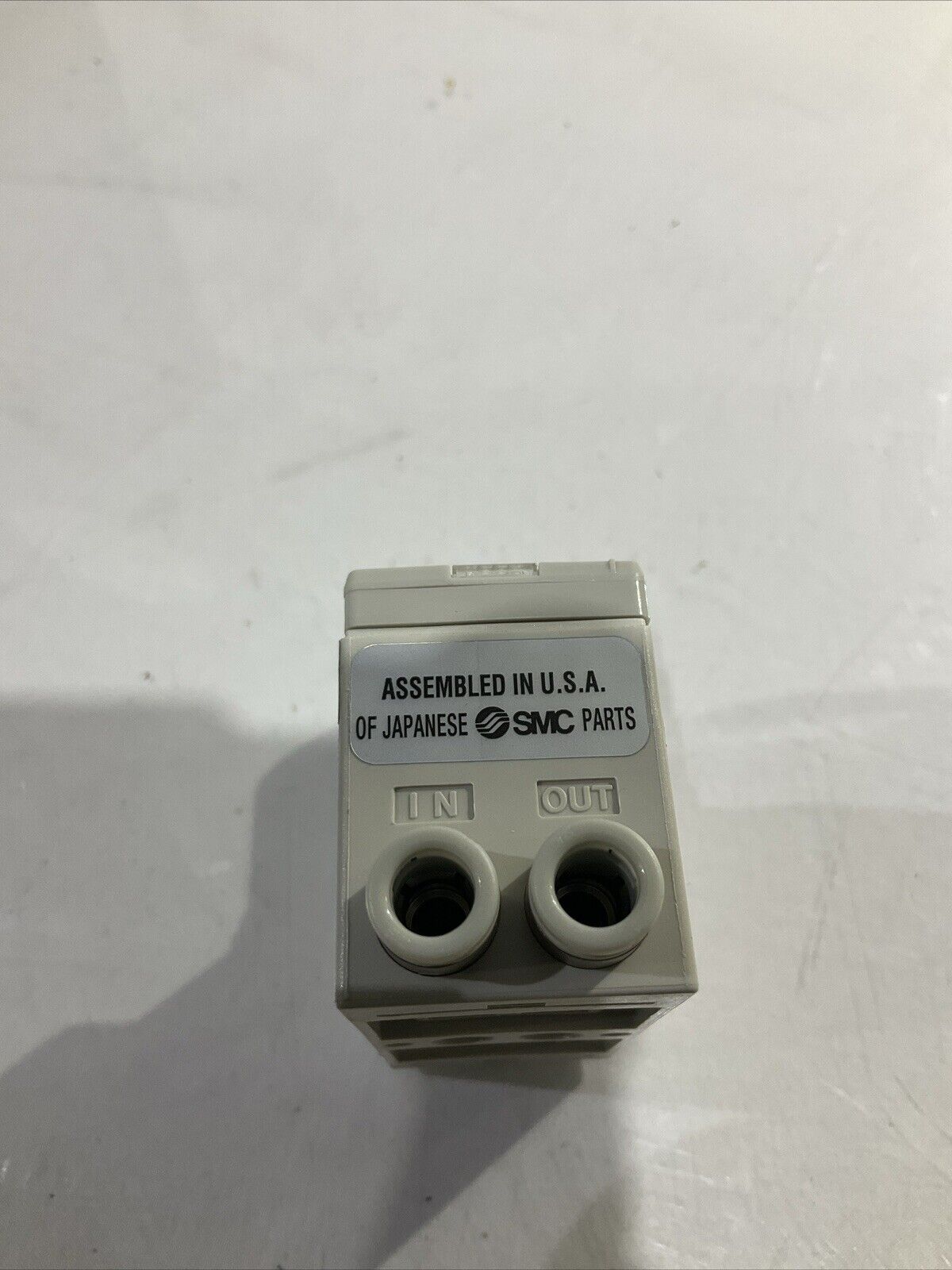 SMC ARM10F2-08G-Z SMC AIR MANIFOLD REGULATOR 7-100PSI LOT OF 2 U3S