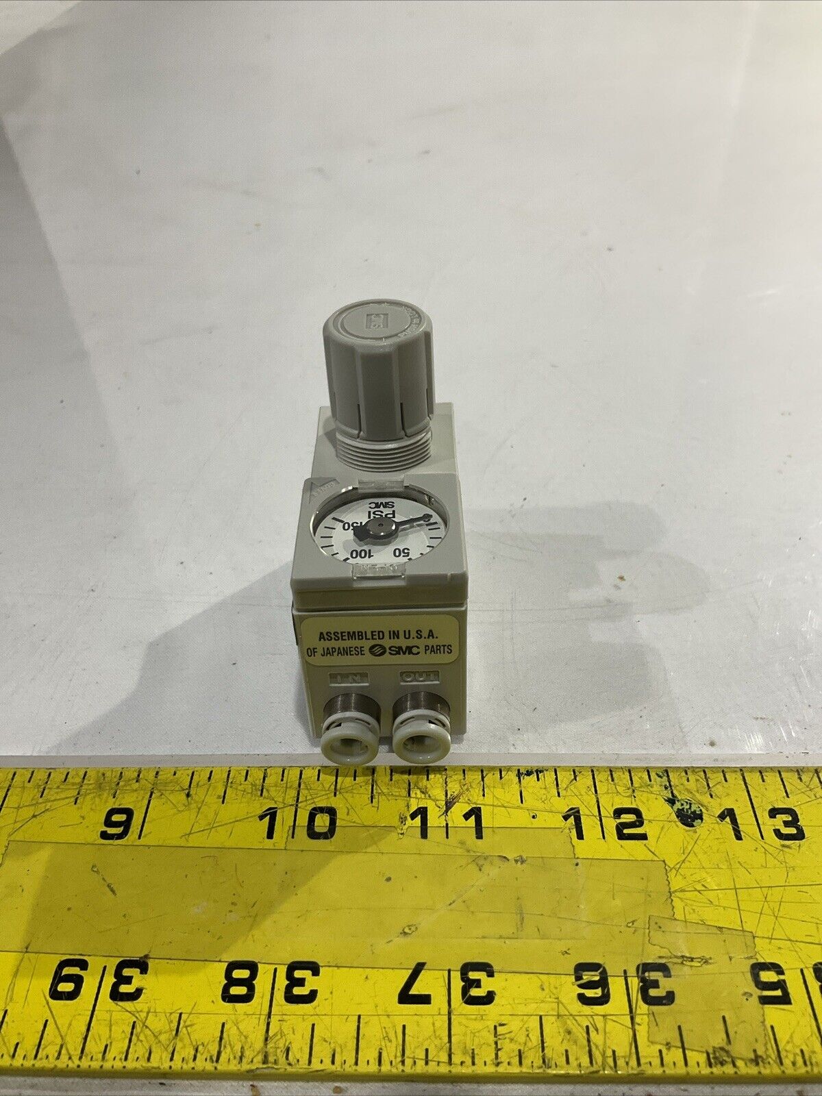 SMC ARM10F2-08G-Z SMC AIR MANIFOLD REGULATOR 7-100PSI LOT OF 2 U3S