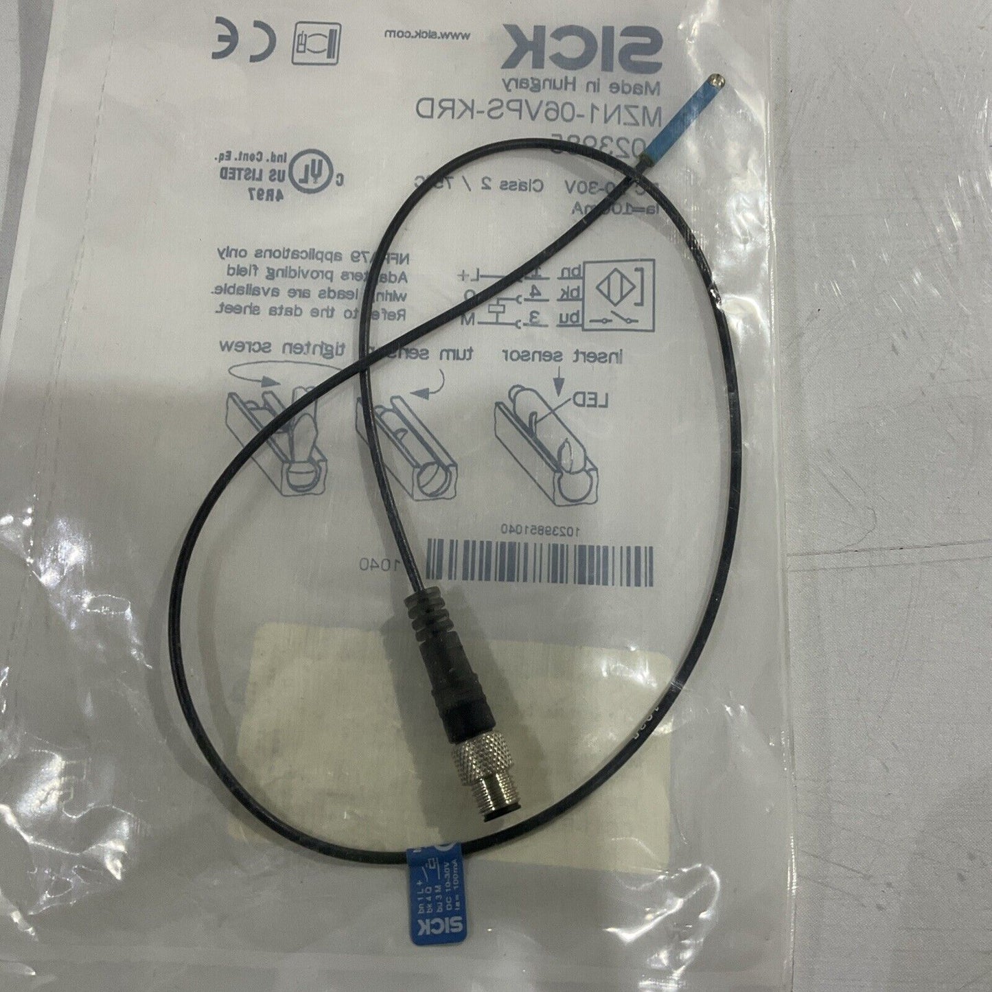 SICK 1023985 SENSOR MAGNETIC 10-30V LOT OF 2 U3S
