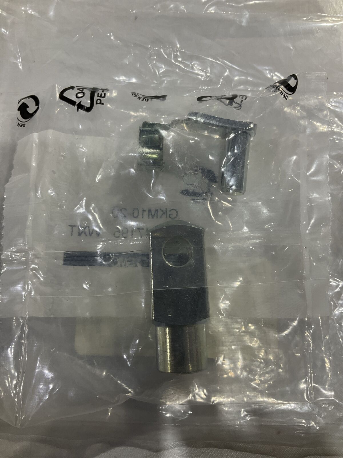 SMC GKM10-20 163K475H01 CLEVIS ROD MOUNTING W/CLIP U3S
