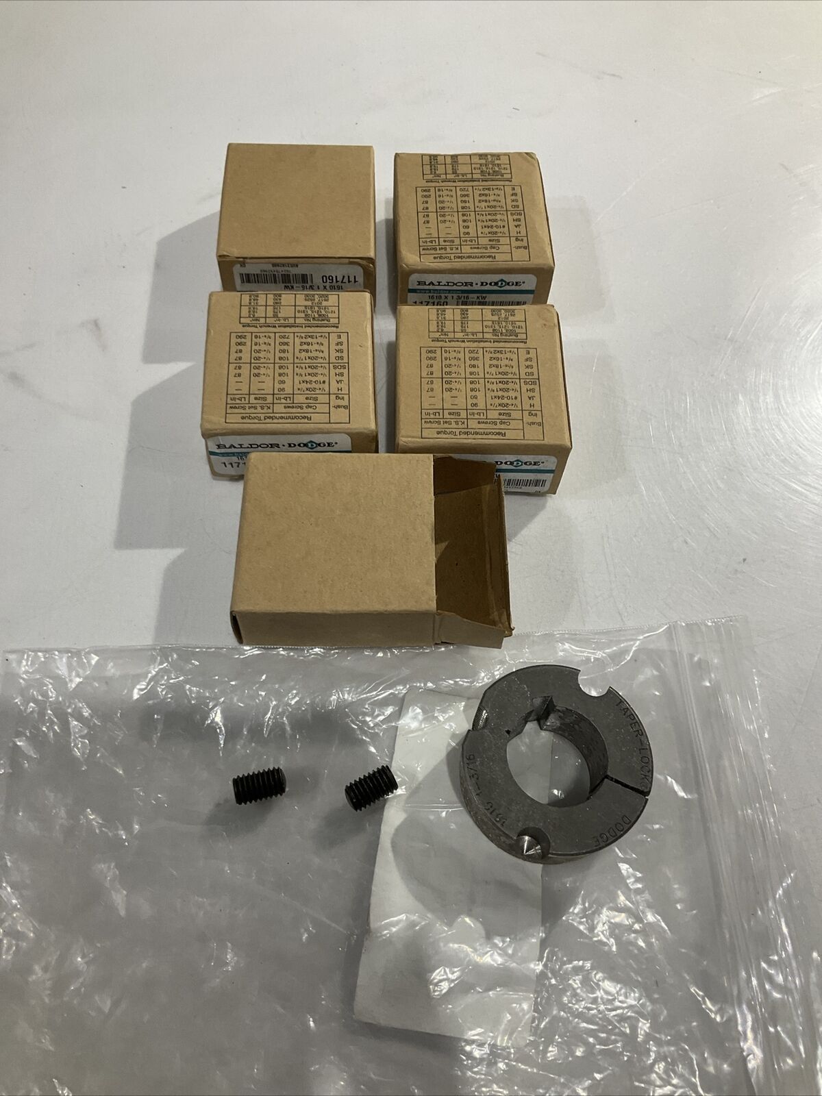 BALDOR. DODGE 117160 BUSHING TAPERLOCK LOT OF 5 U3S