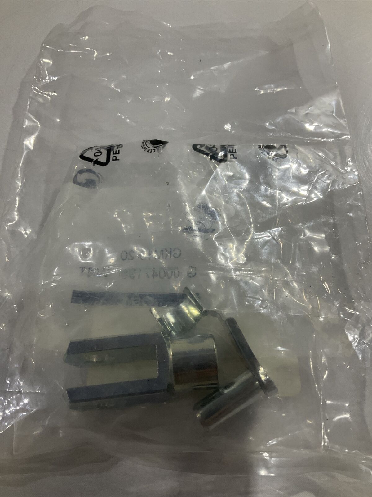 SMC GKM10-20 163K475H01 CLEVIS ROD MOUNTING W/CLIP U3S
