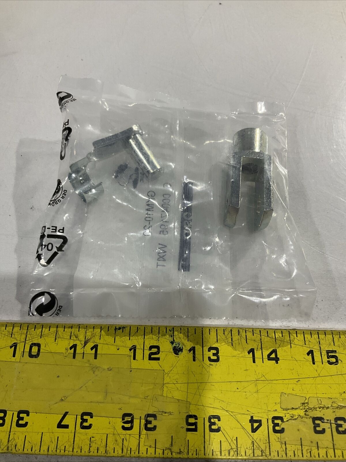 SMC GKM10-20 163K475H01 CLEVIS ROD MOUNTING W/CLIP U3S