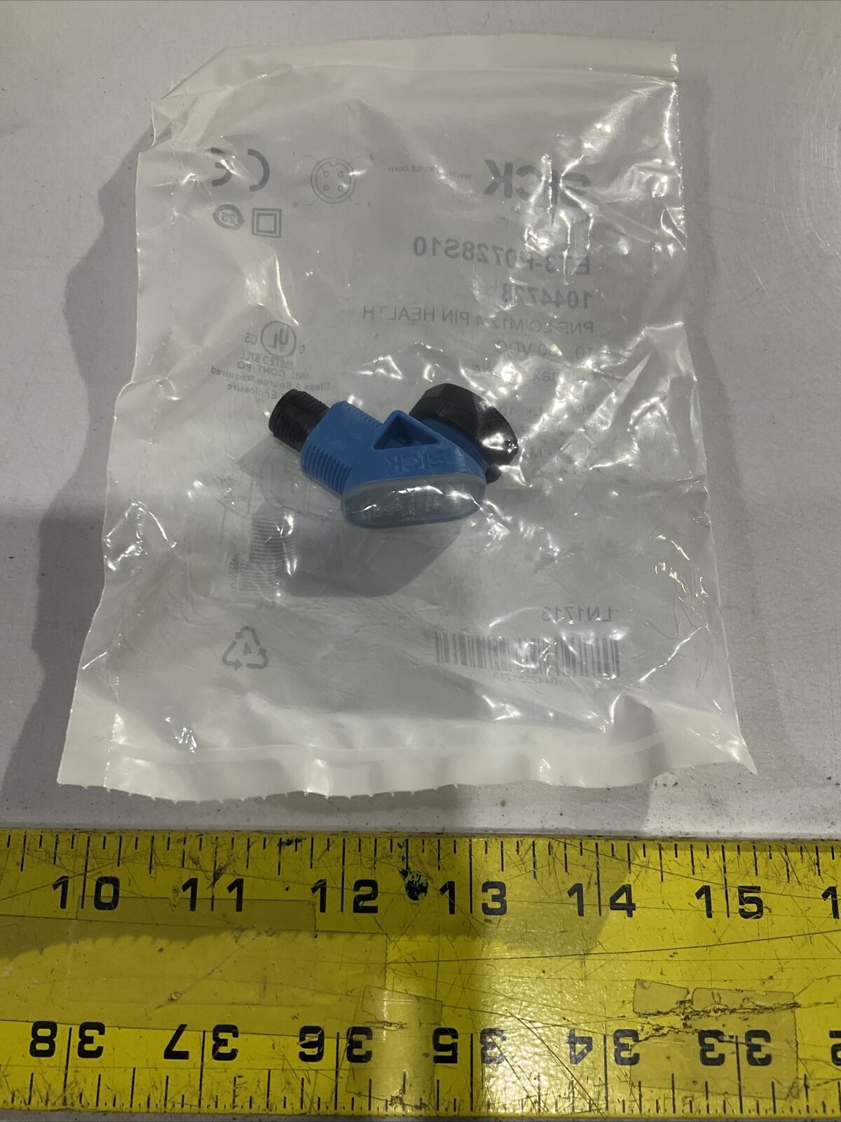SICK ET3-P0728S10 PHOTOELECTRIC SENSOR 10-30VDC U3S
