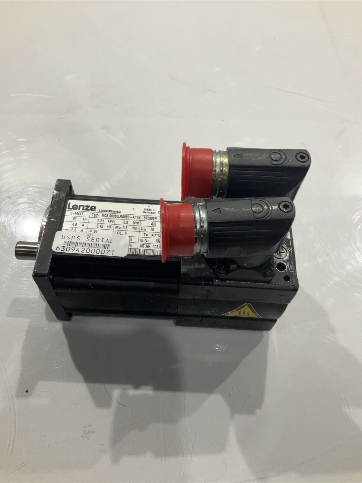 LENZE MCS 06C60LRS0B0-A11N-ST5S00N-R2SU SERVO MOTOR 85V 400HZ U3S