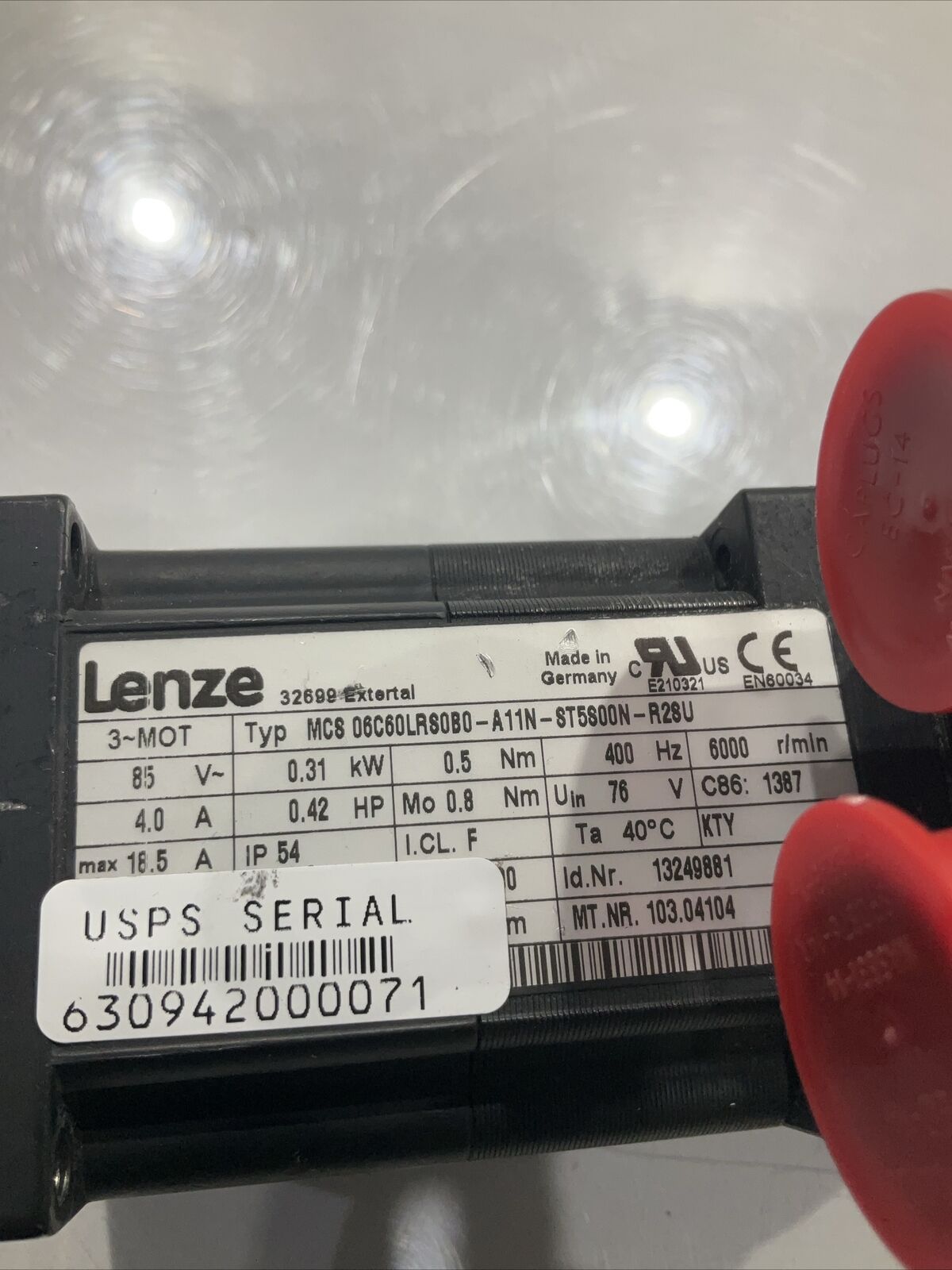 LENZE MCS 06C60LRS0B0-A11N-ST5S00N-R2SU SERVO MOTOR 85V 400HZ U3S