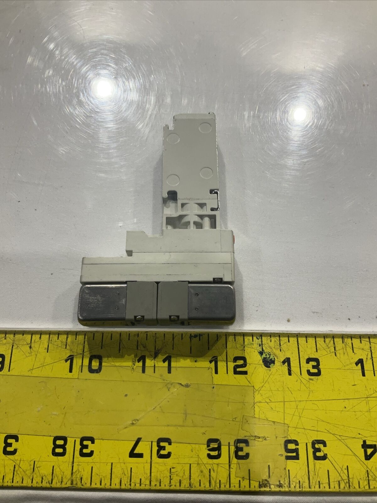 SMC VQ1401N-51 MANIFOLD VALVE , RUBBER SEAL LOT OF 3 U3S