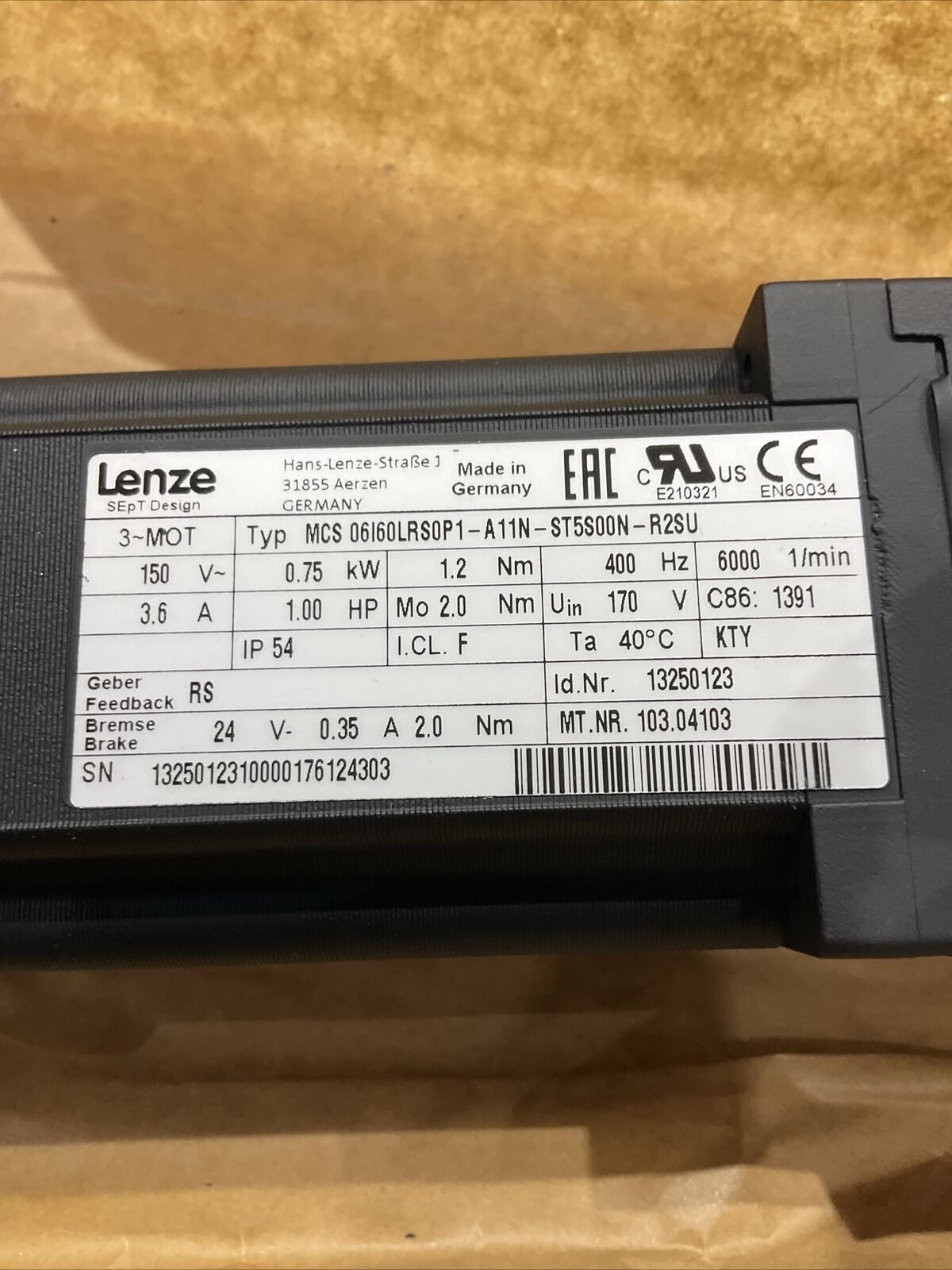 LENZE 162K282H01 MCS-06160LRS0P1-A11N-ST5S00N-R2SU SERVO MOTORS 150V U3S