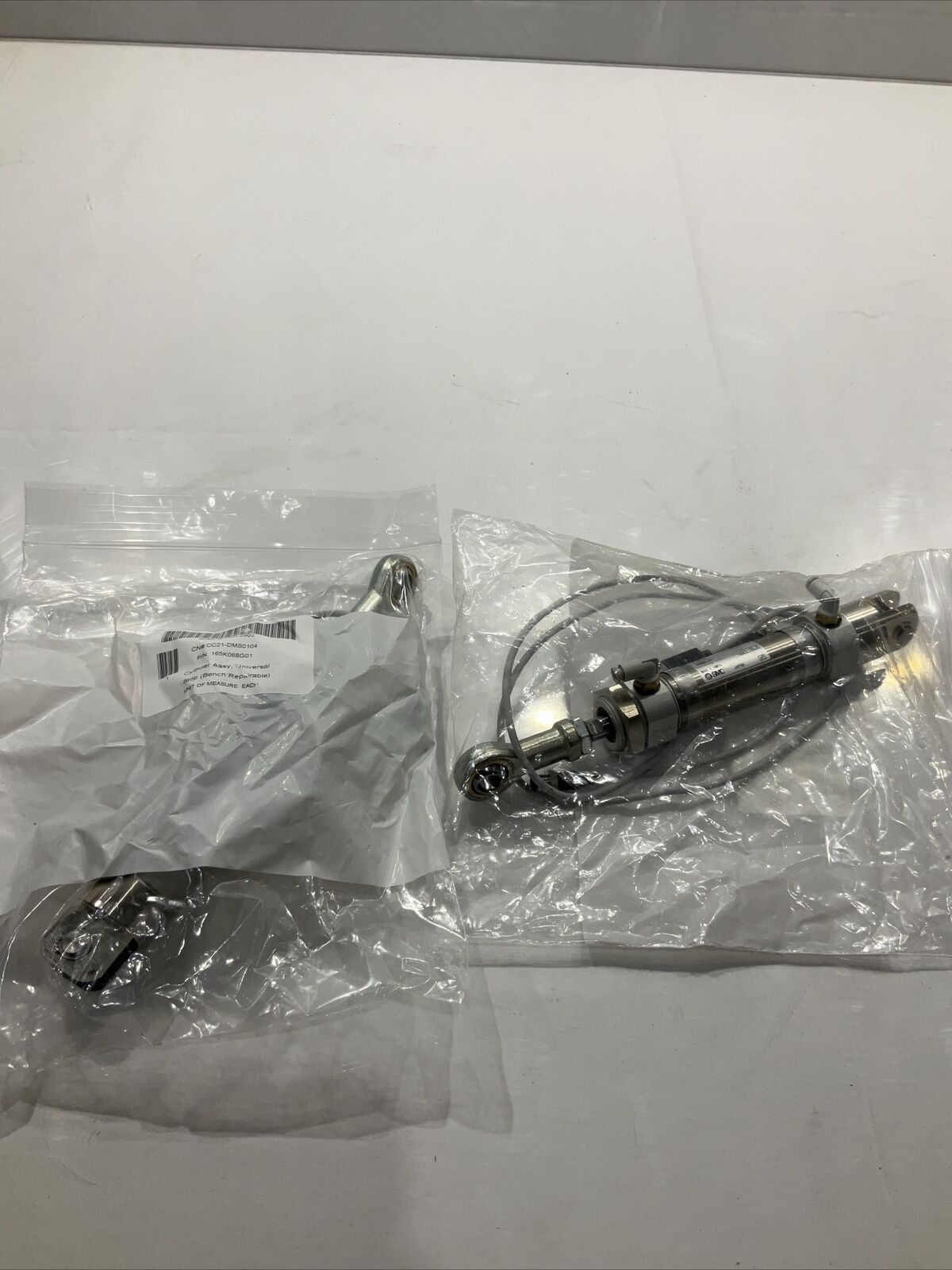 ADI SMC CDM2D25-50Z CC21-DMSO104 CYLINDER ASSY, UNIVERSAL LOT OF 2 U3S
