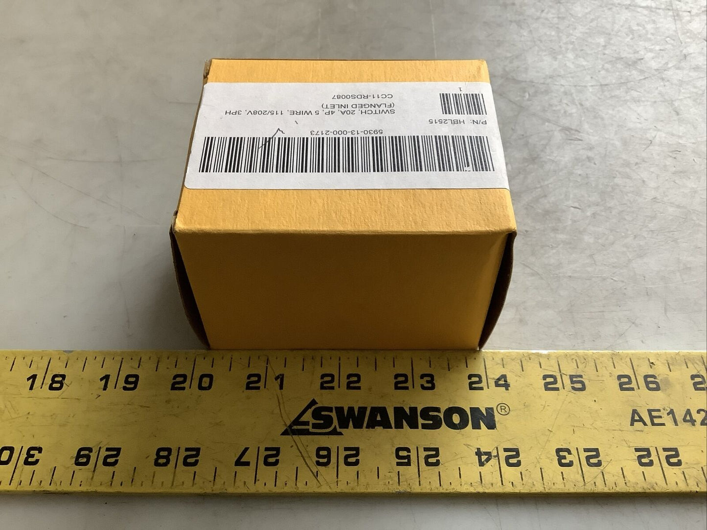 HUBBELL HBL2515 FLANGED INLET 20A 3 PHASE 120/208V INSULGRIP TWIST-LOCK U3S