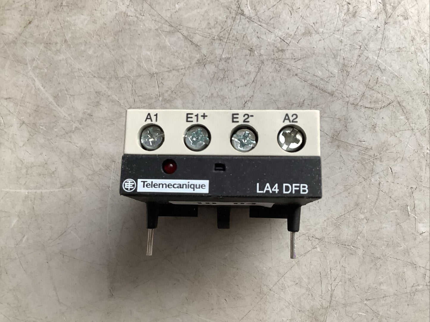 TELEMECANIQUE LA4DFB INTERFACE RELAY MODULE U3S