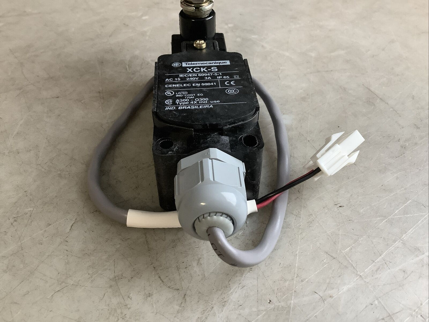 TELEMECANIQUE XCK-S IEC/EN 60947-5-1 SENSOR U3S