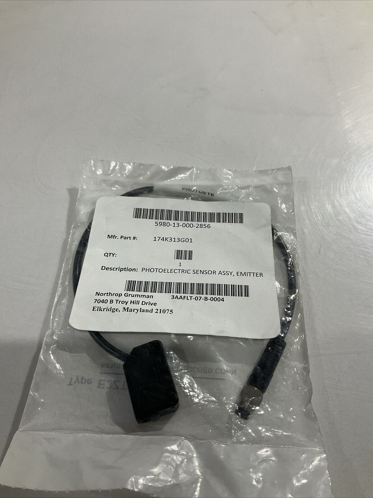 OMRON E3ZT81J0SRL-U1 PHOTOELECTRIC SENSOR ASSY , EMITTER LOT OF 2 U3S