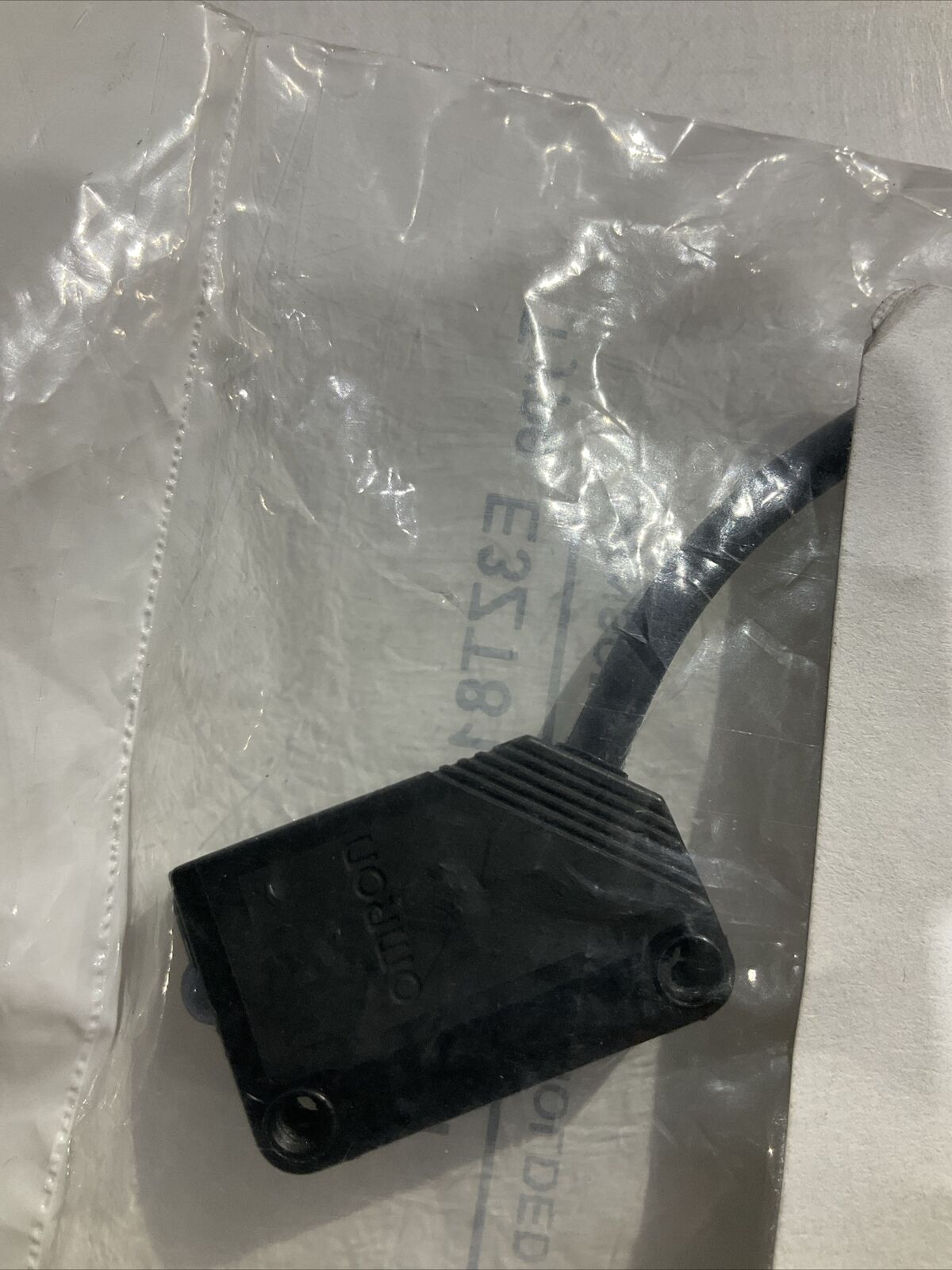 OMRON E3ZT81J0SRL-U1 PHOTOELECTRIC SENSOR ASSY , EMITTER LOT OF 2 U3S