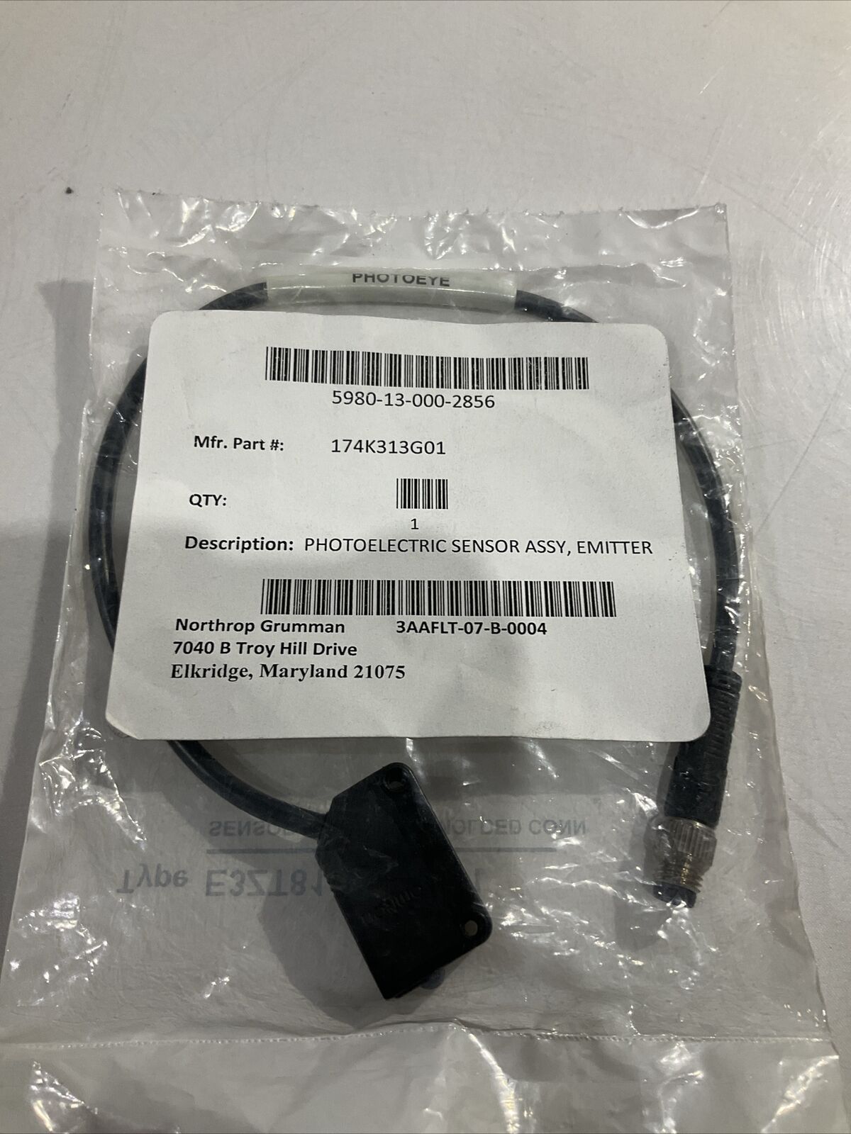OMRON E3ZT81J0SRL-U1 PHOTOELECTRIC SENSOR ASSY , EMITTER LOT OF 2 U3S