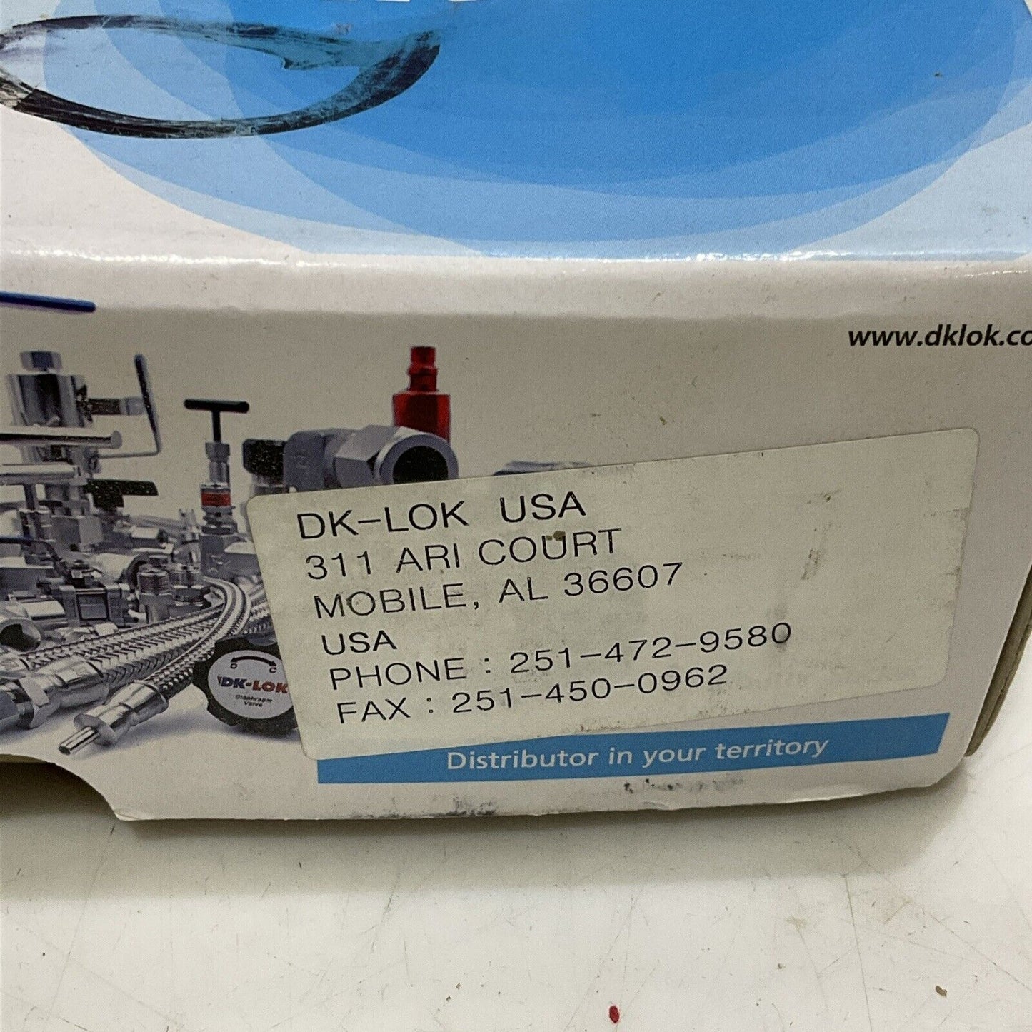 DK-LOK DMC4-4N-SA MALE STEEL CONNECTOR 1/4” TUBE X 1/4 NPT S316 LOT OF 70 G7T