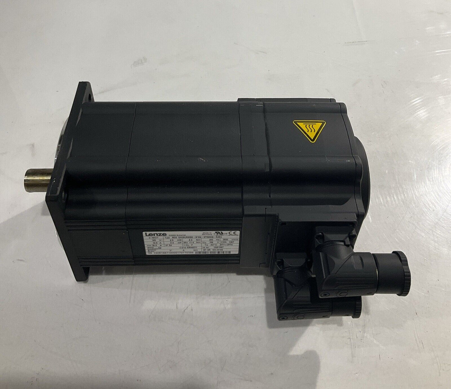 LENZE MCS 12H30LRS0B0-B19N-ST5S00N-R2SU 13261687 SERVO MOTOR CULLING U3S